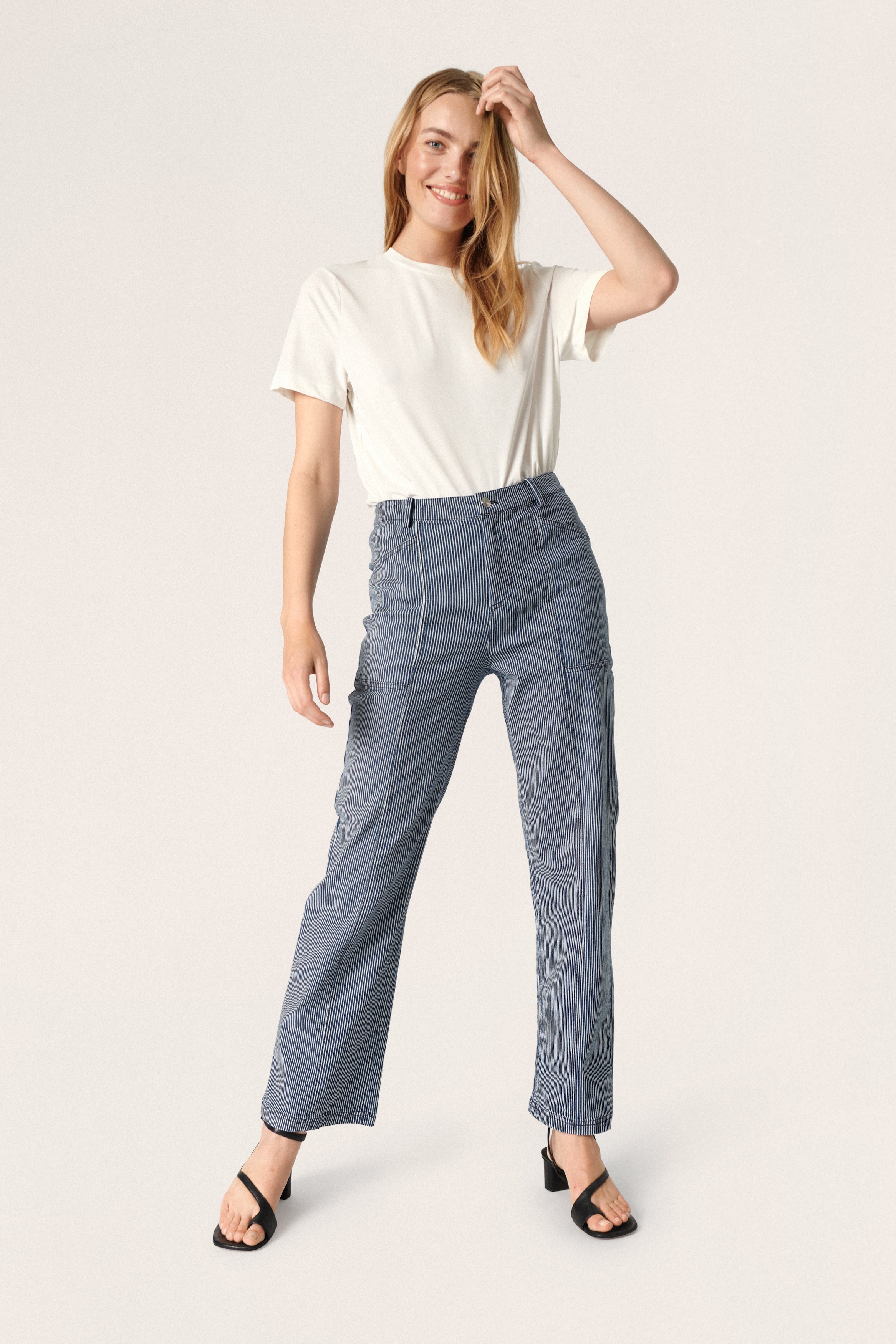 SLSwan Trousers LOOKBOOK FRONT 30406640-301976