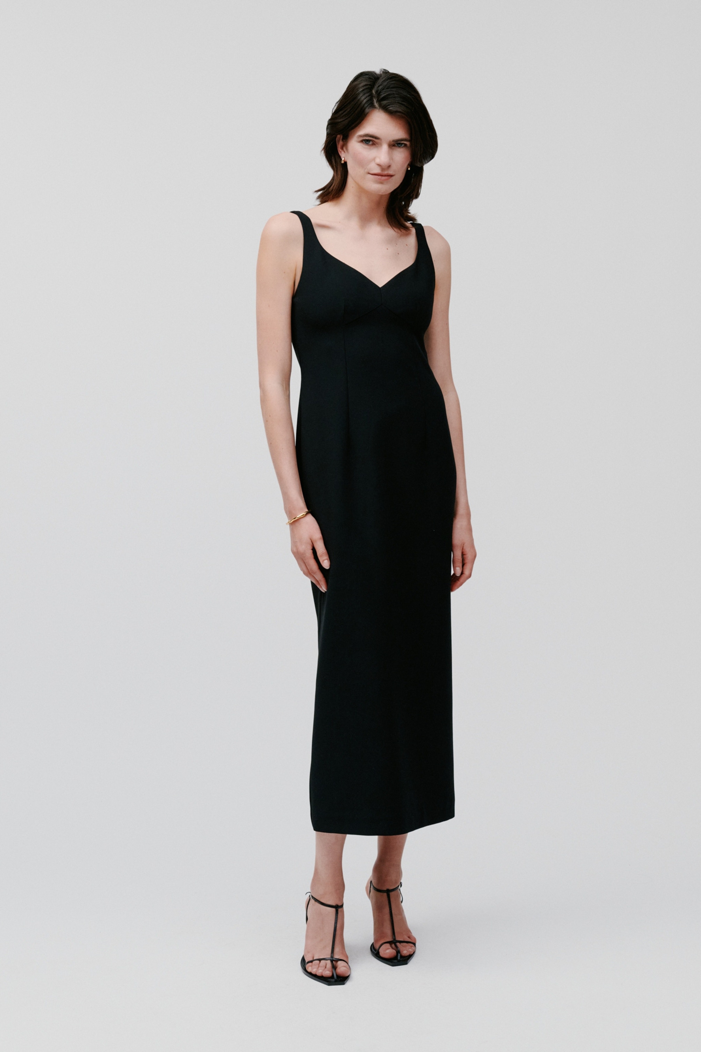 NEPHELIA Dress LOOKBOOK FRONT 30600661-BK999