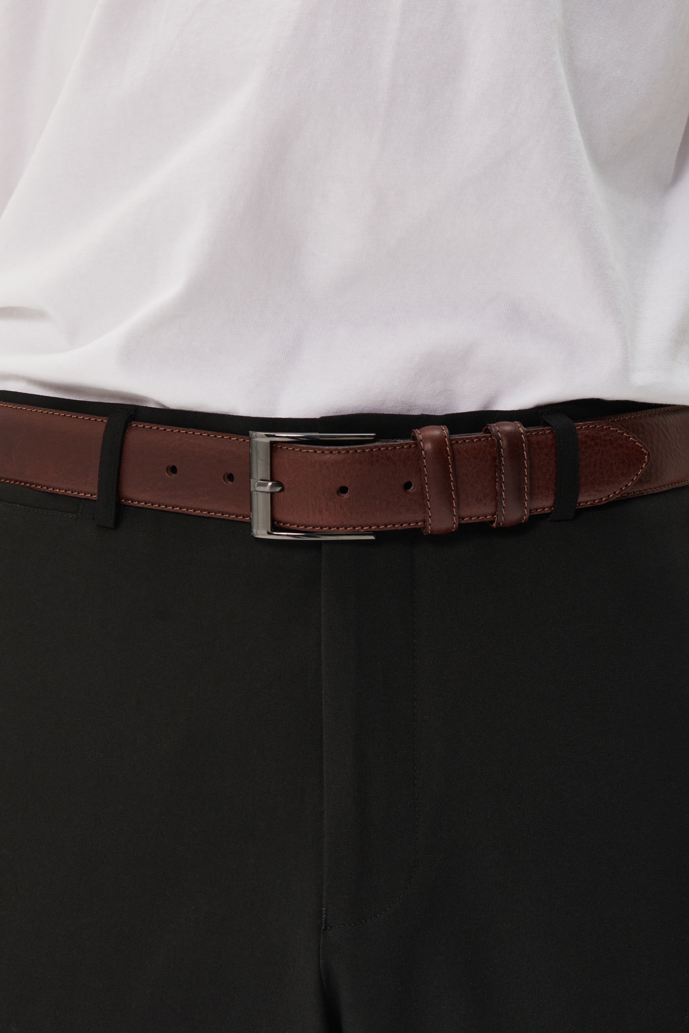 Essinot Belt LOOKBOOK FRONT 30204205-20198