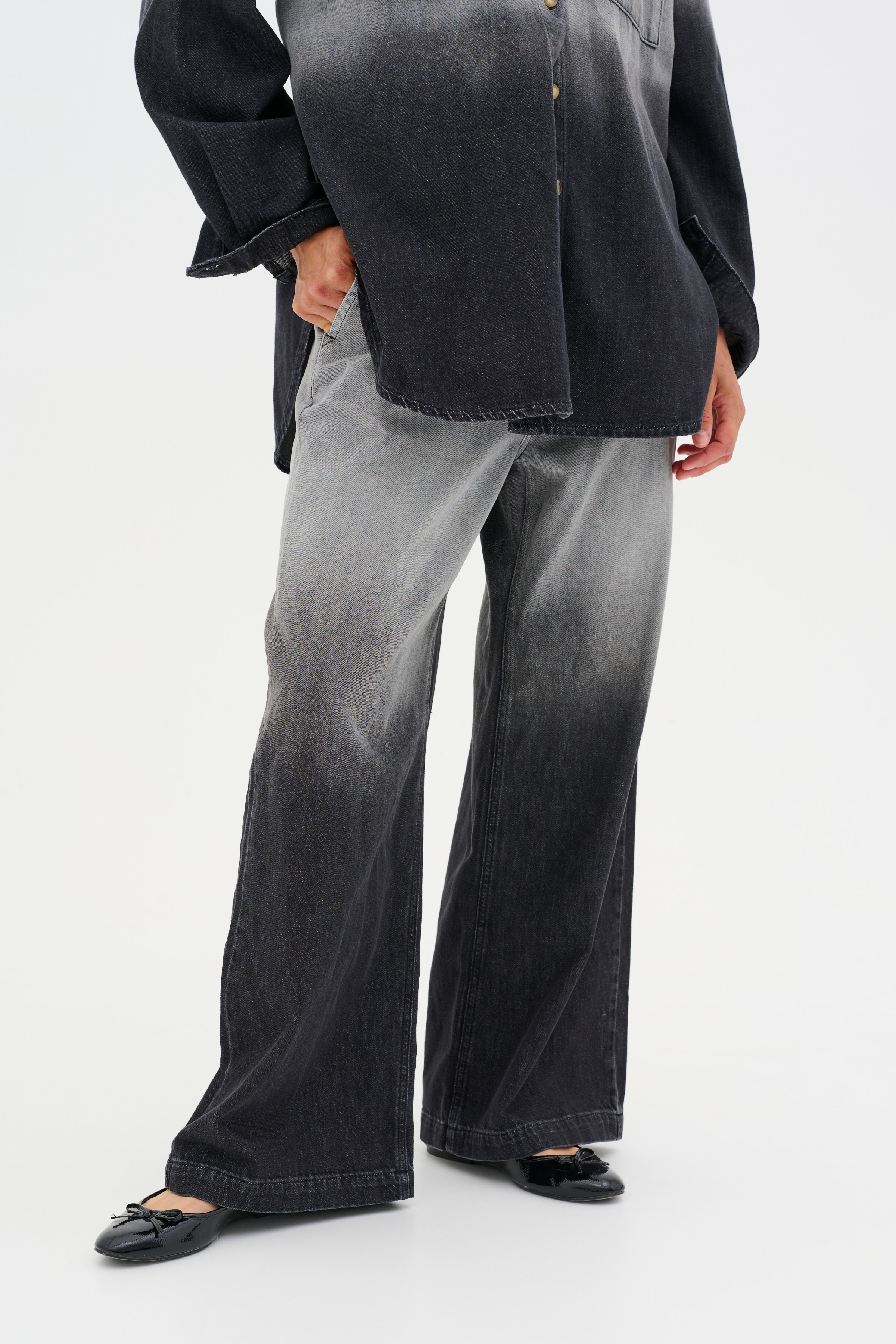 MaloMW Trousers LOOKBOOK FRONT 10704346-106407