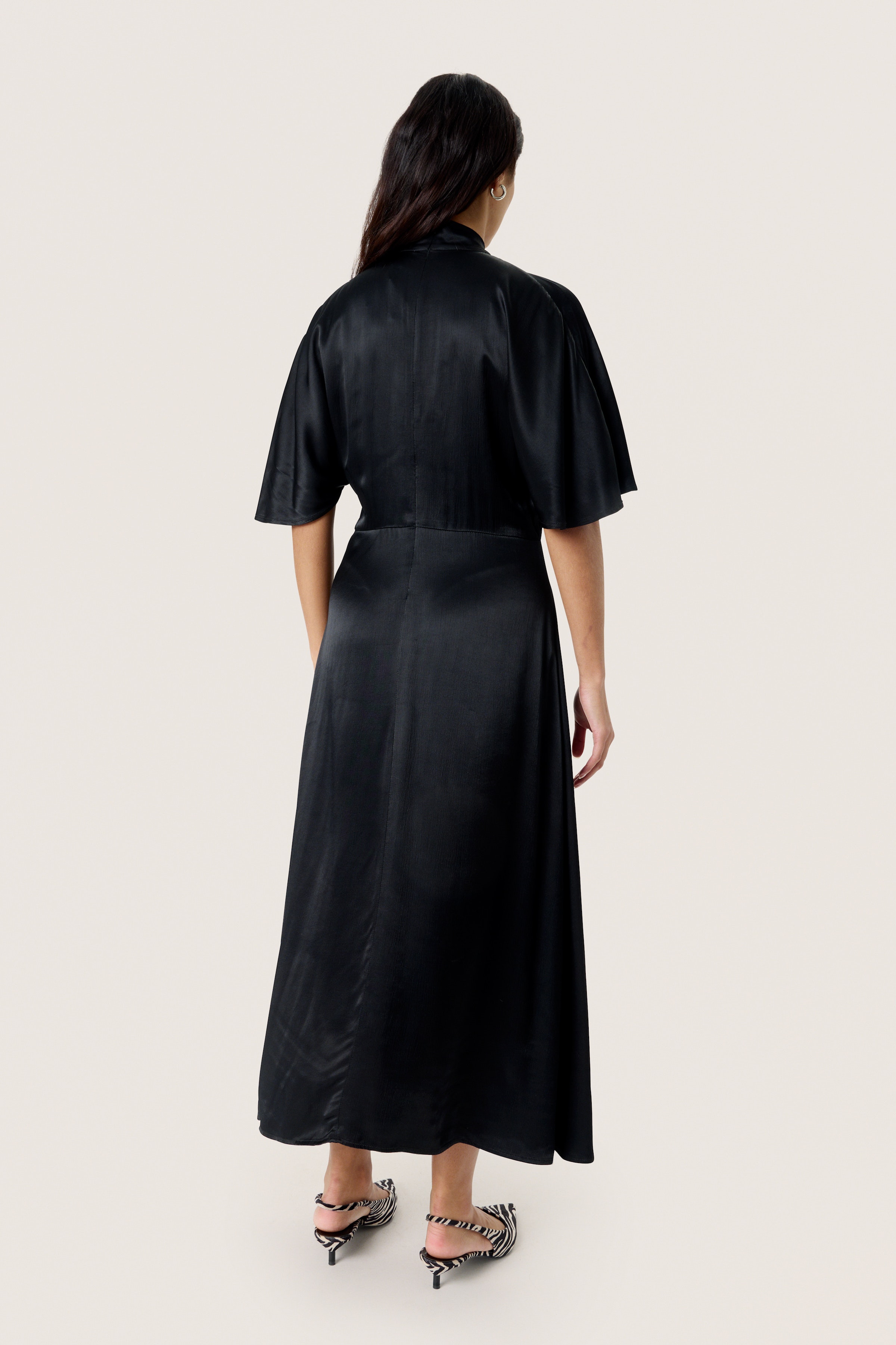 SLRiyan Kjole LOOKBOOK BACK 30408636-194008