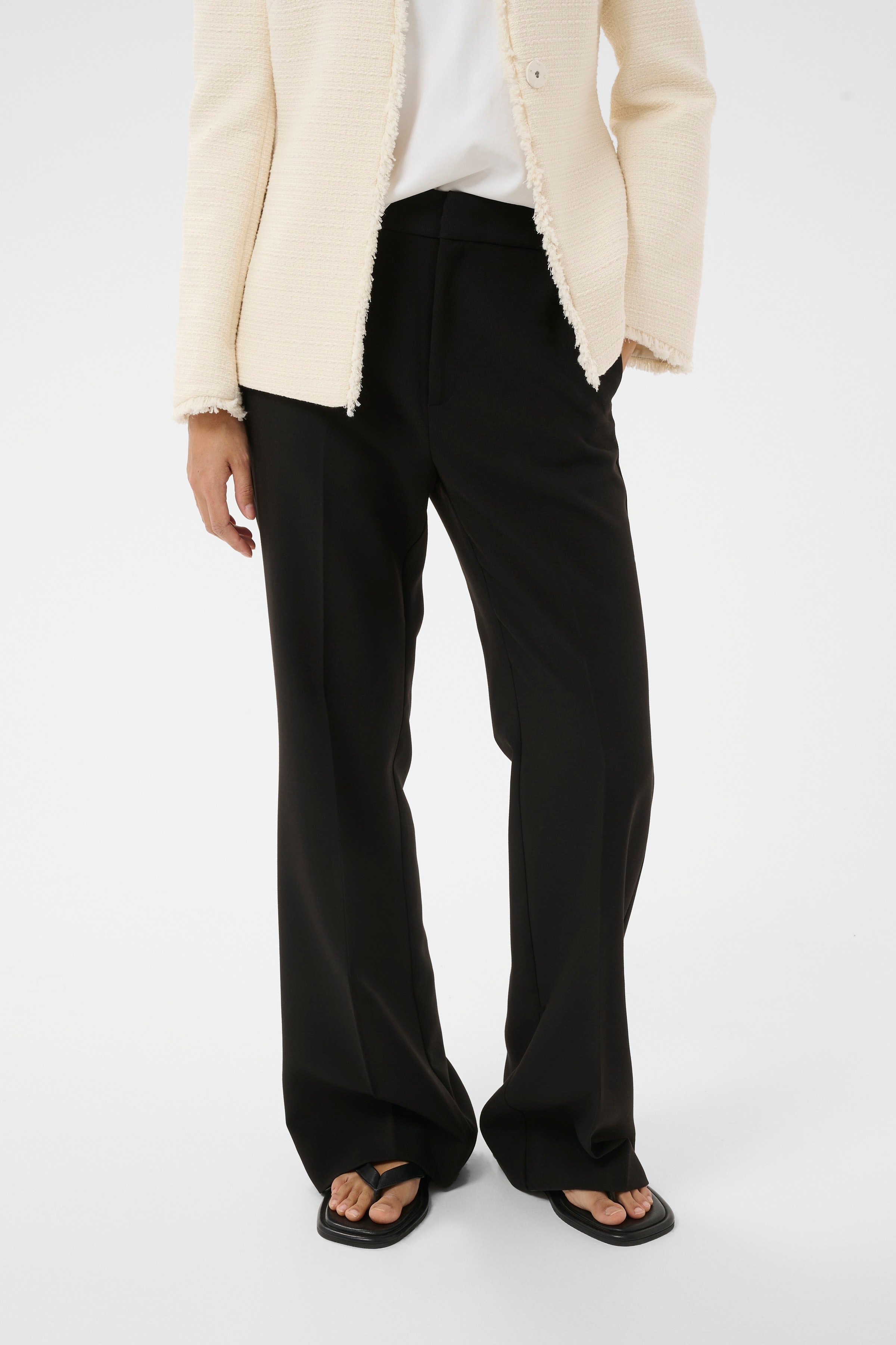 BryelleIW Hose LOOKBOOK FRONT 30110992-194008