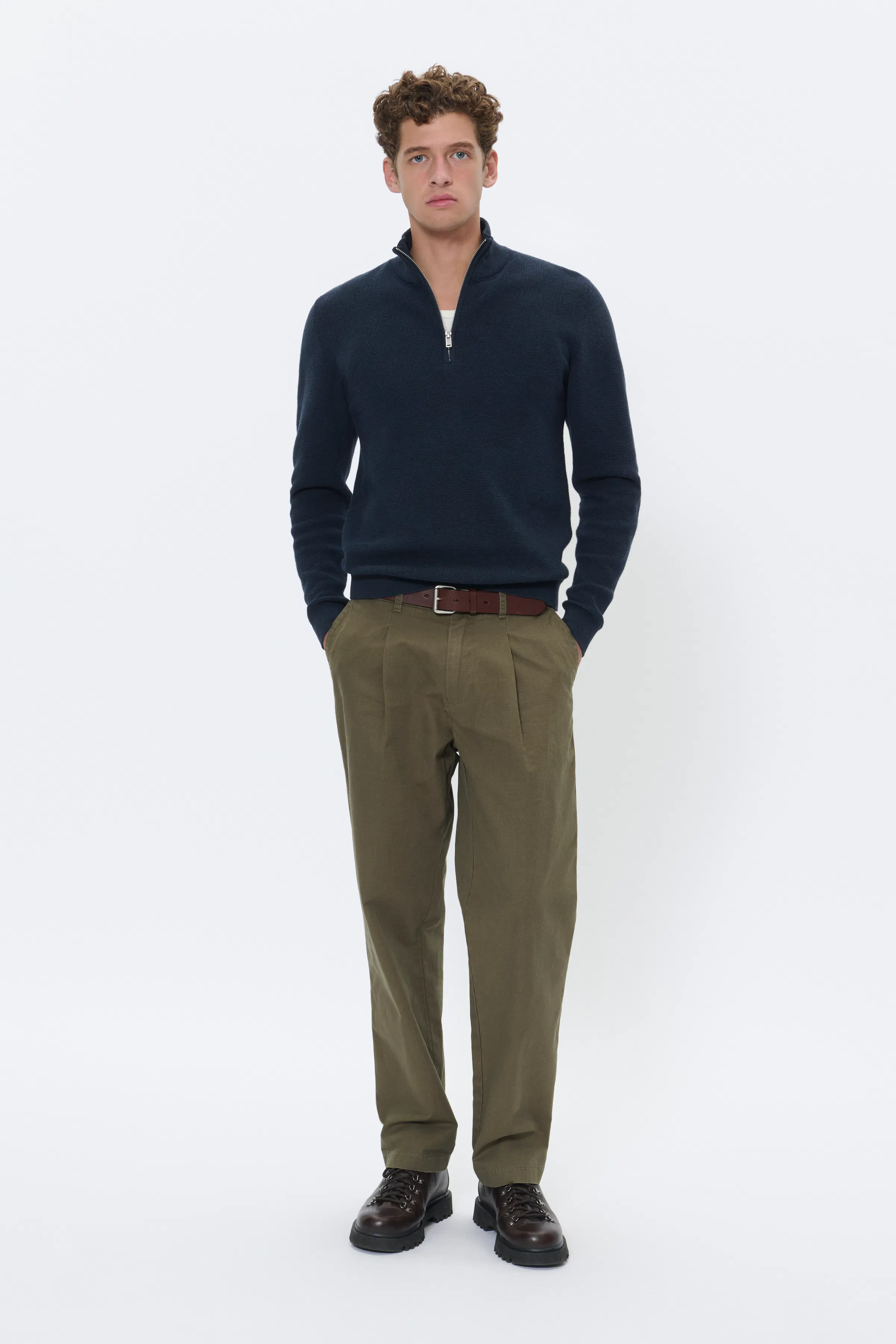 MAlagoon Half-Zip Pullover PACK FRONT 30207192-1940111