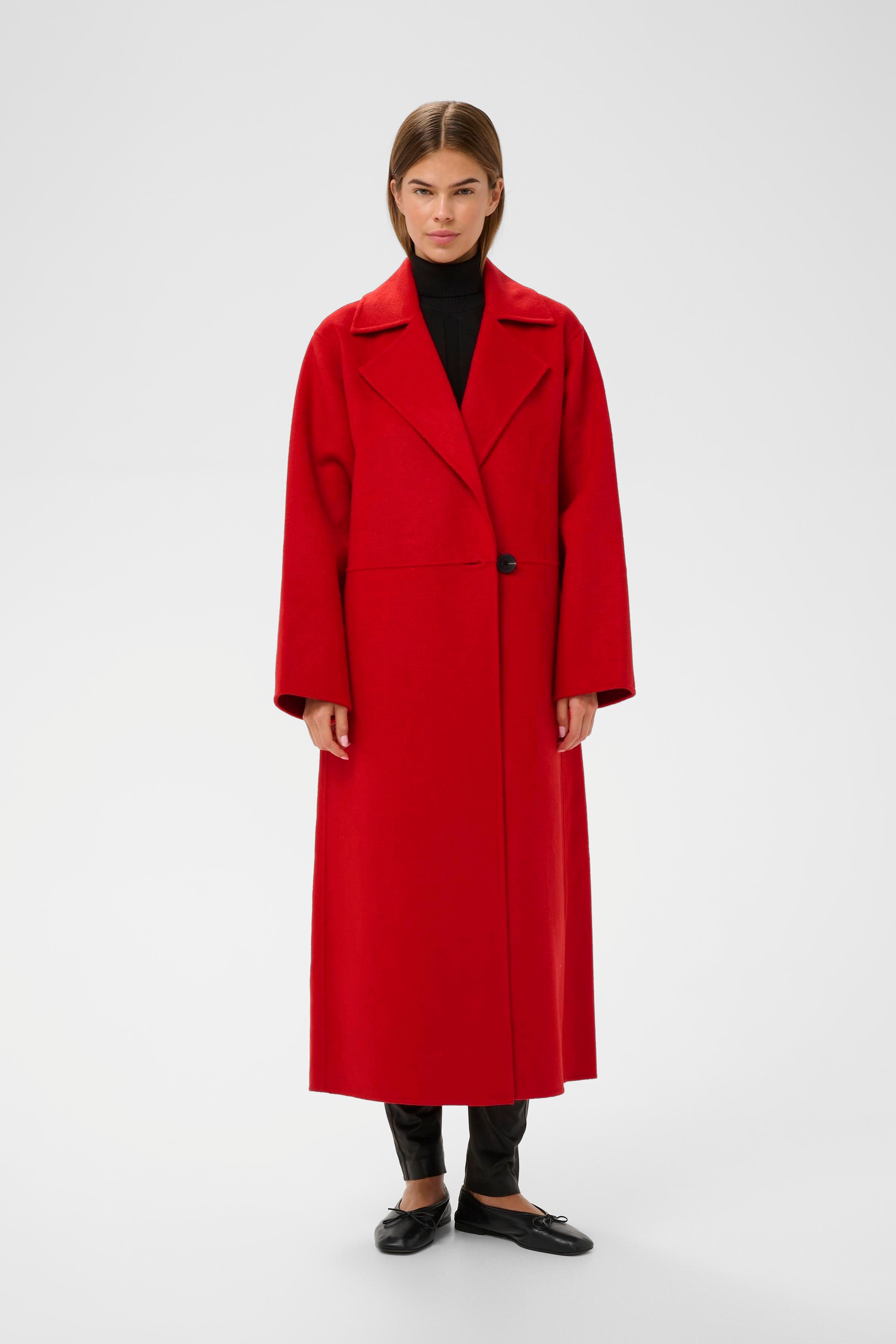 YillaIW Mantel LOOKBOOK FRONT 30110608-181553