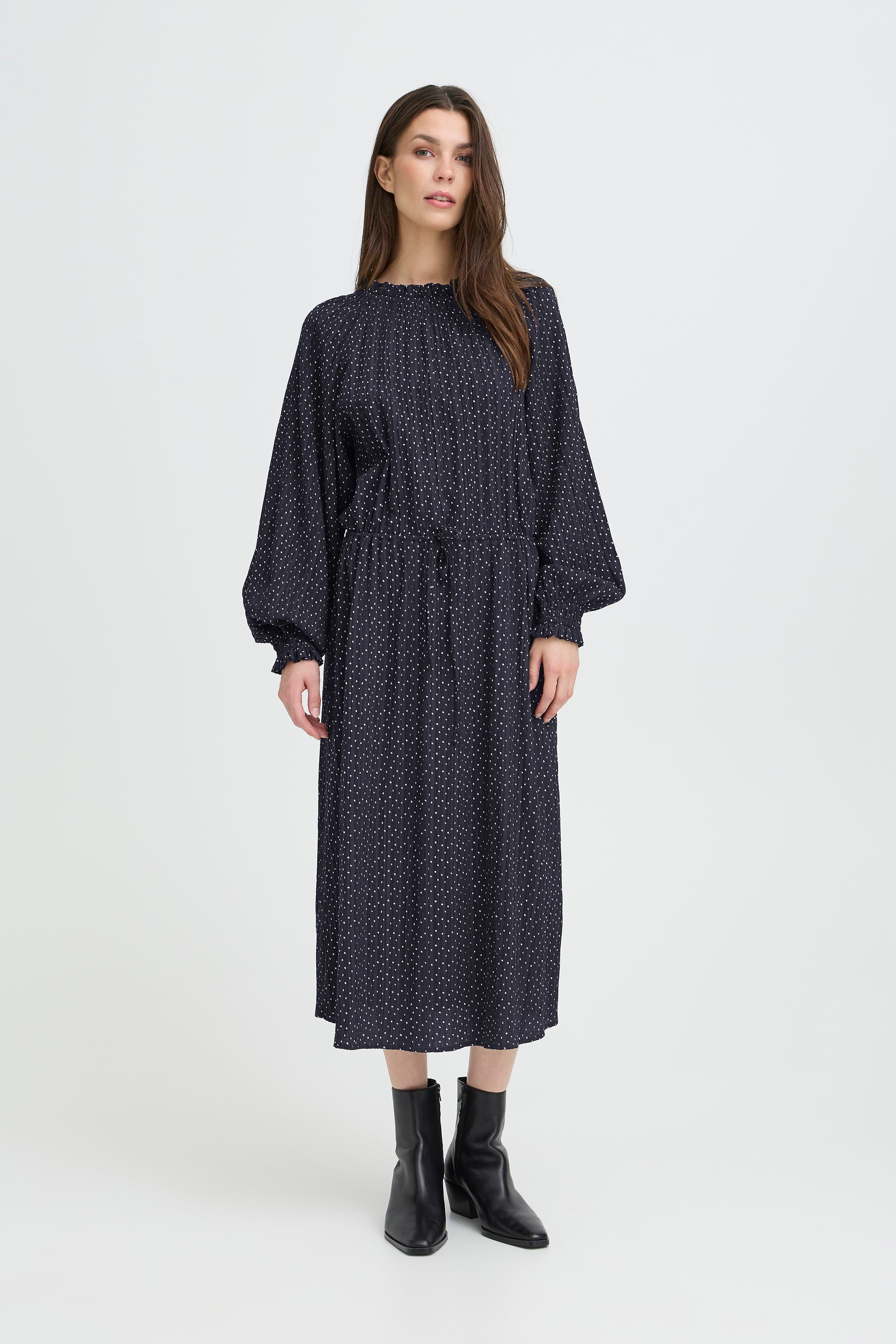 PZADDISON Kjole LOOKBOOK FRONT 50210292-194020