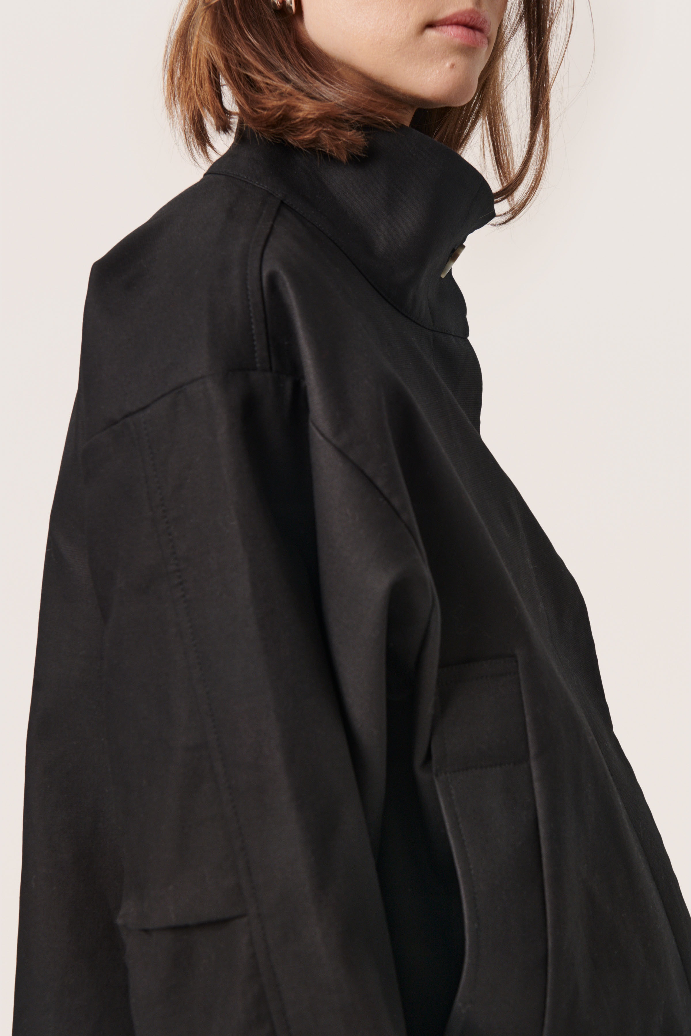 SLCade Outerwear LOOKBOOK DETAIL 30407145-194008