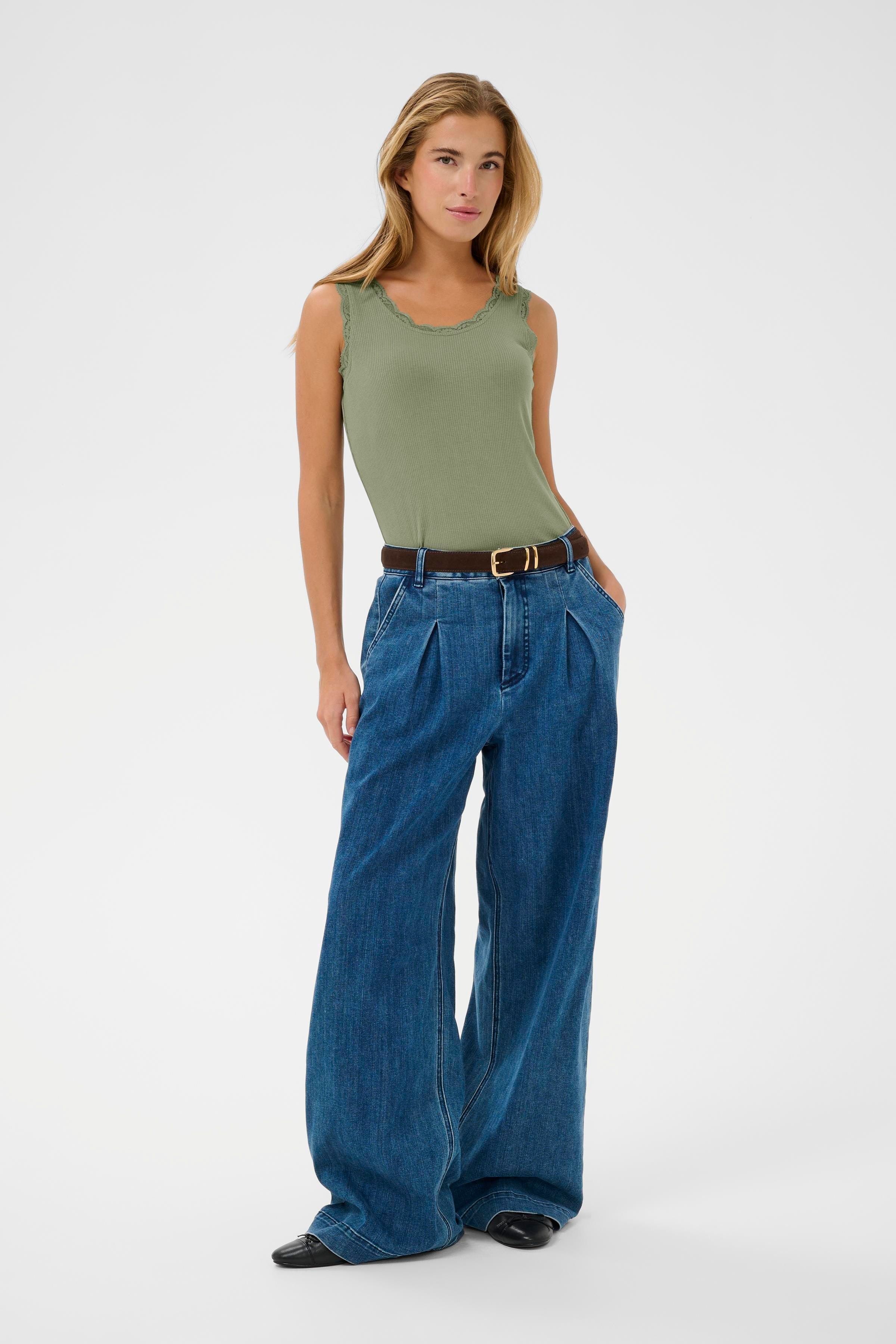 KAomi T-shirt LOOKBOOK FRONT 10510143-176212