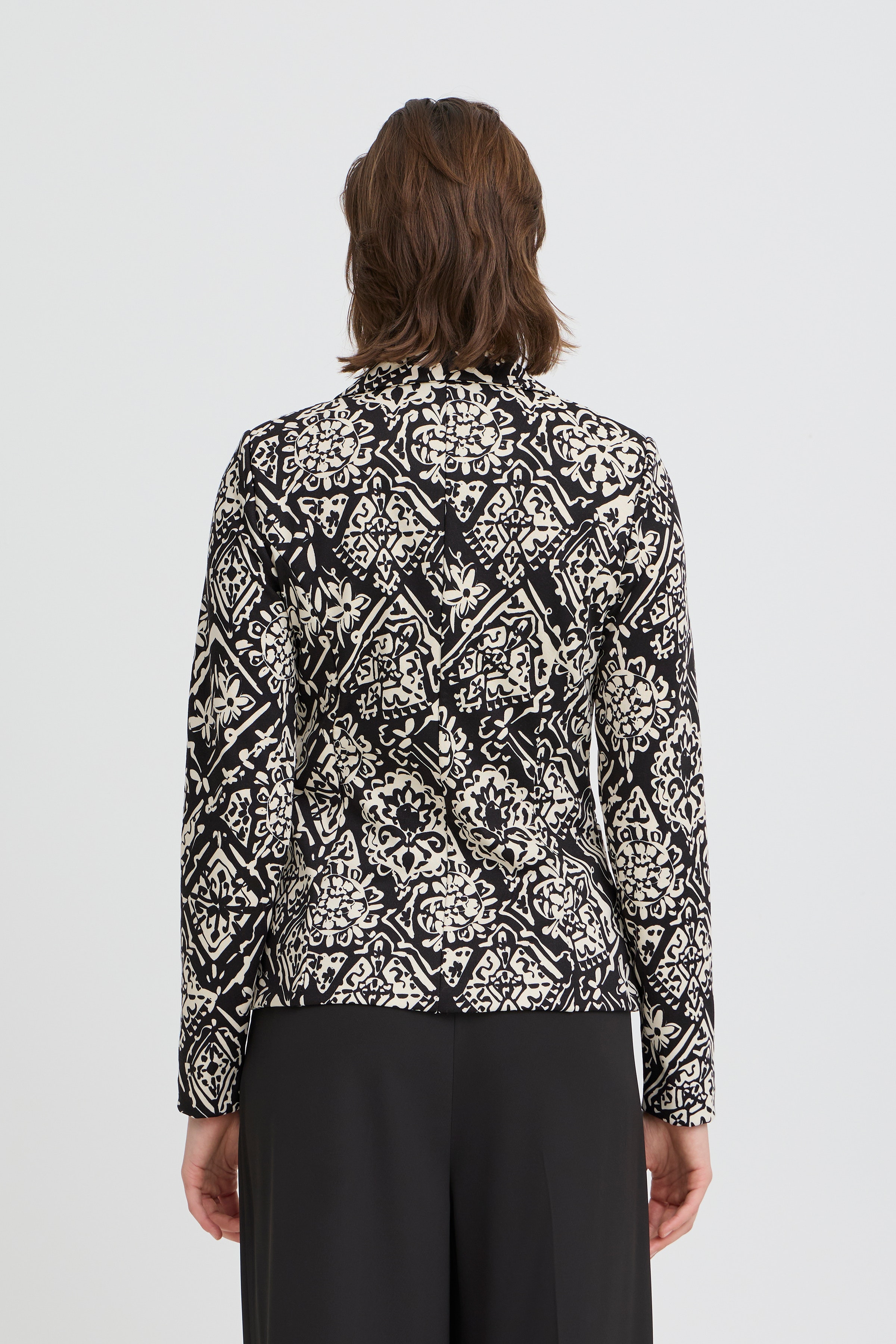 IHKATE Blazer LOOKBOOK BACK 20125220-900004431