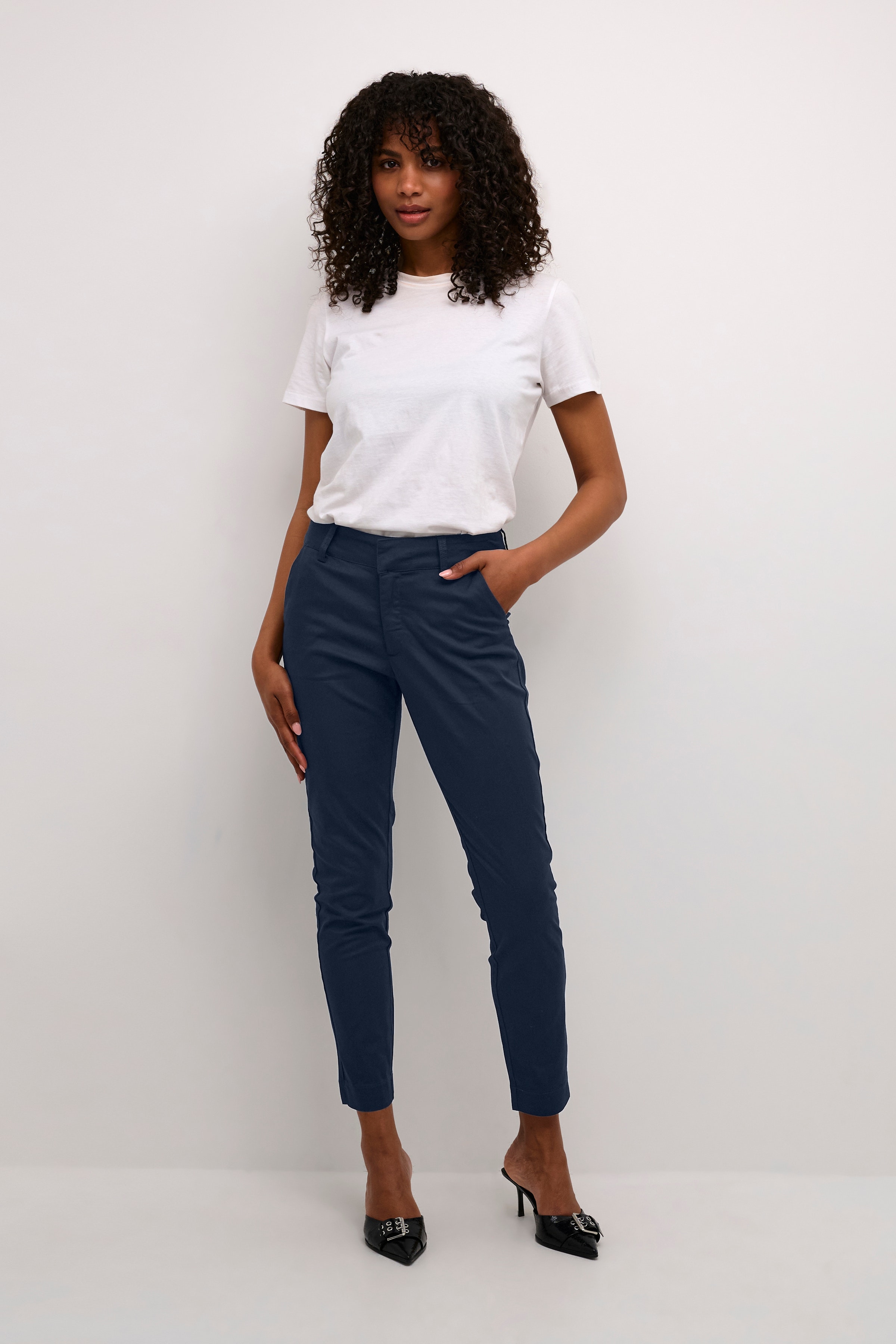 KAlea Broek LOOKBOOK FRONT 10505191-194020