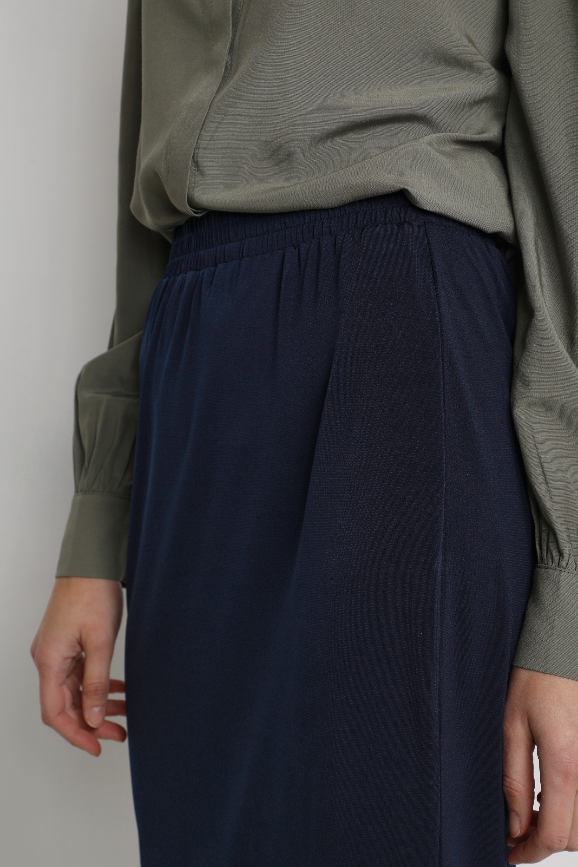 KAmalli Skirt LOOKBOOK DETAIL 10506346-194020