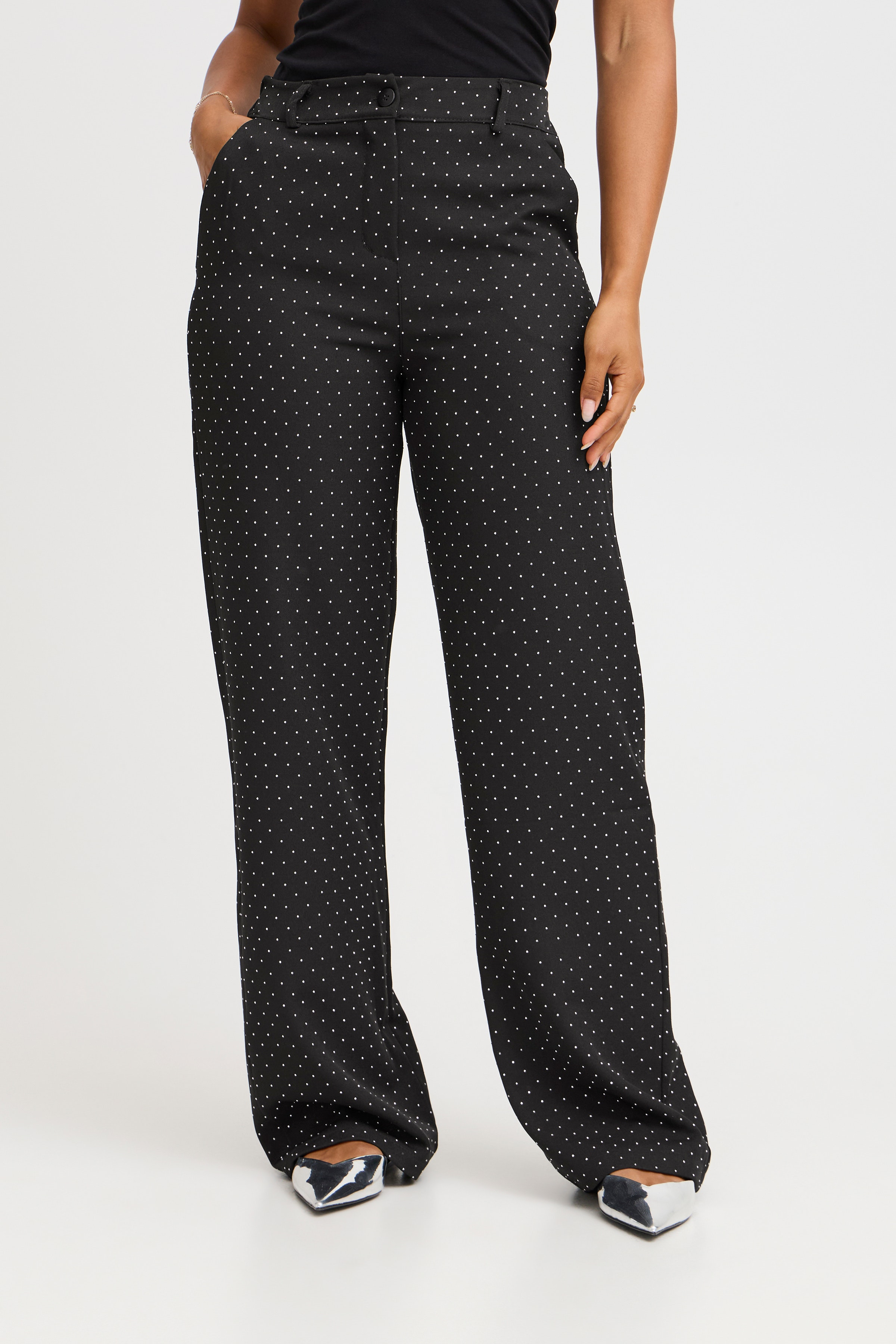 SBBENAY STUD Trousers LOOKBOOK FRONT 22100800-190303