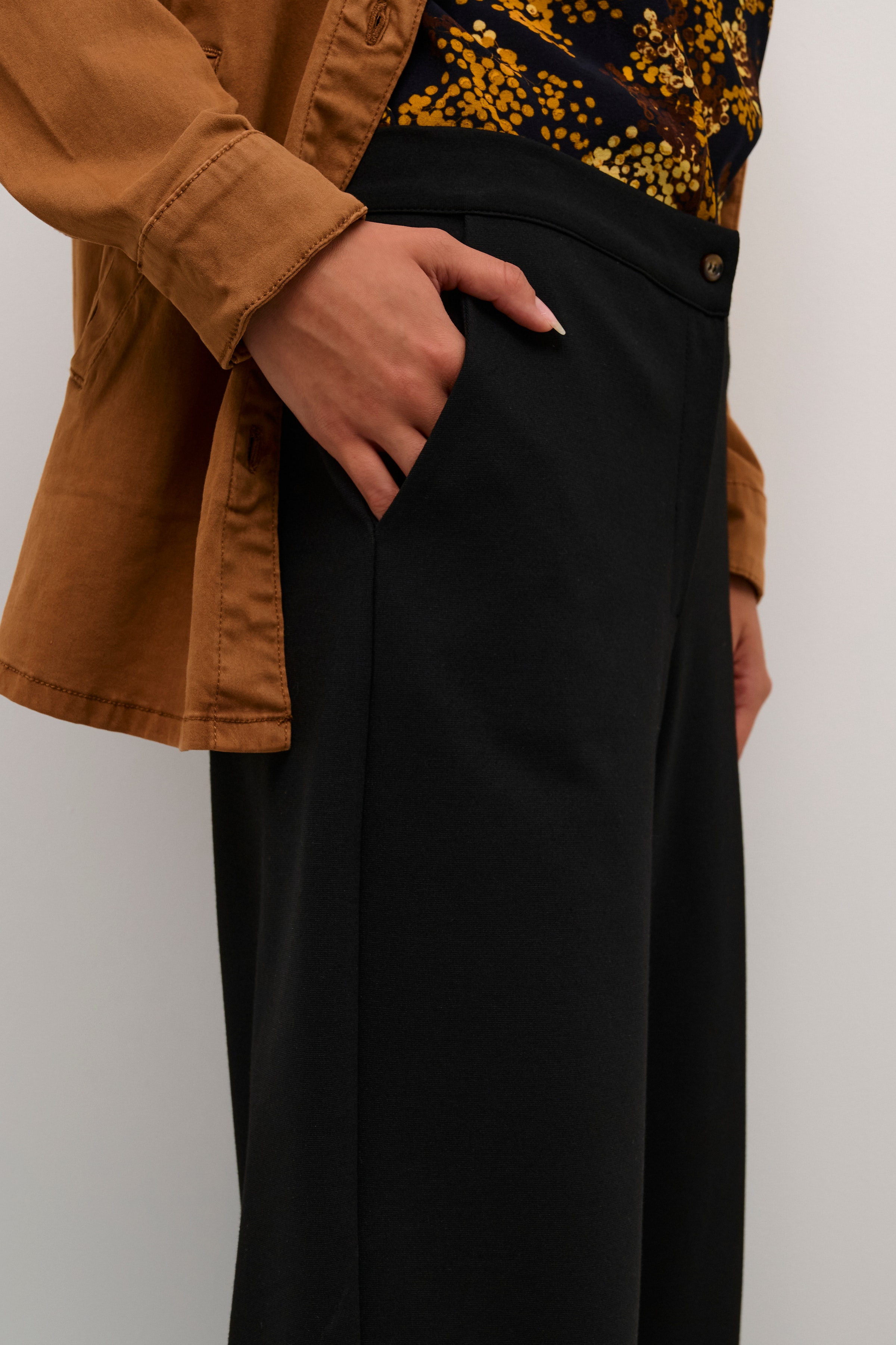 BPdebra Byxor LOOKBOOK DETAIL 10590597-100121