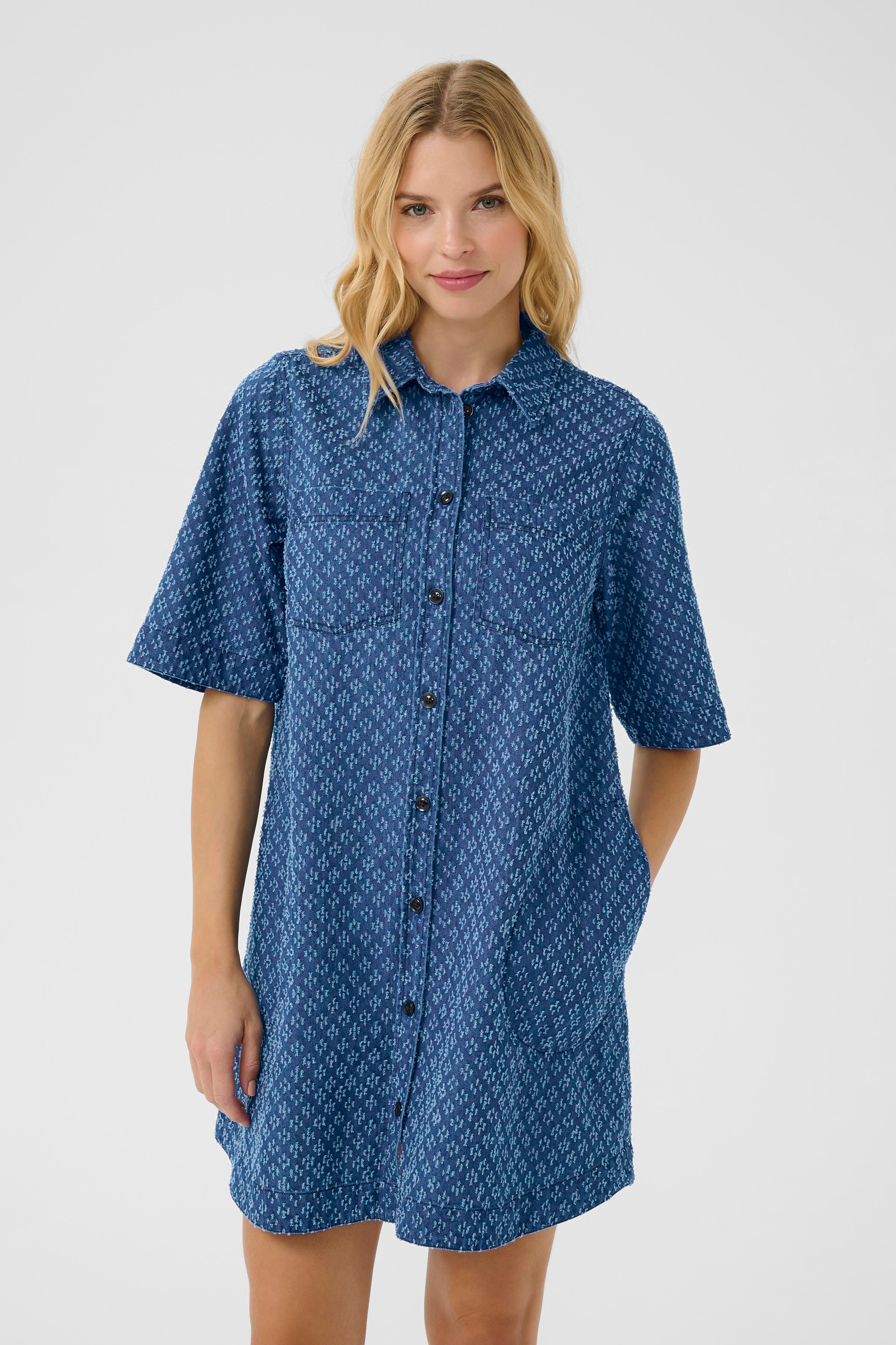 SardiaPW Klänning LOOKBOOK FRONT 30309973-304233
