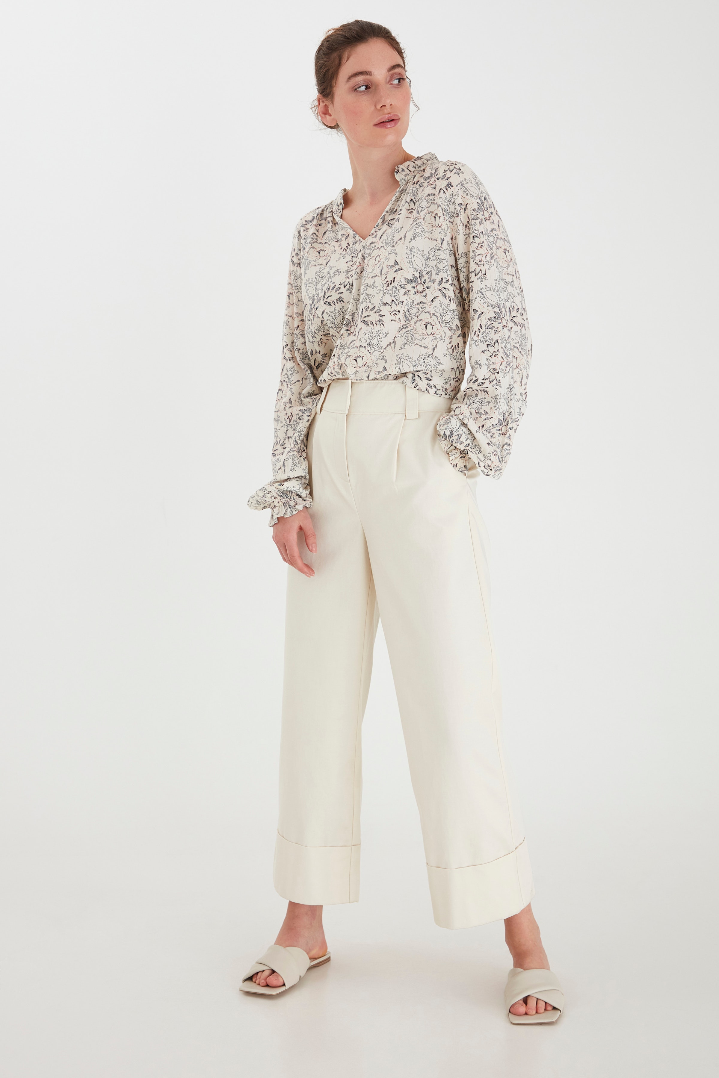 BYBCFIONA Bluse LOOKBOOK FRONT 20809775-200779