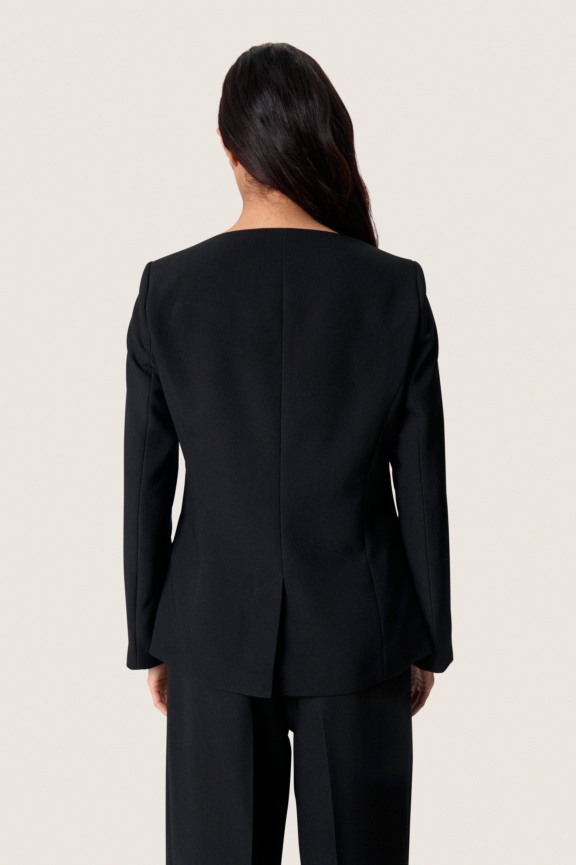 SLSarina Blazer LOOKBOOK BACK 30408641-194008