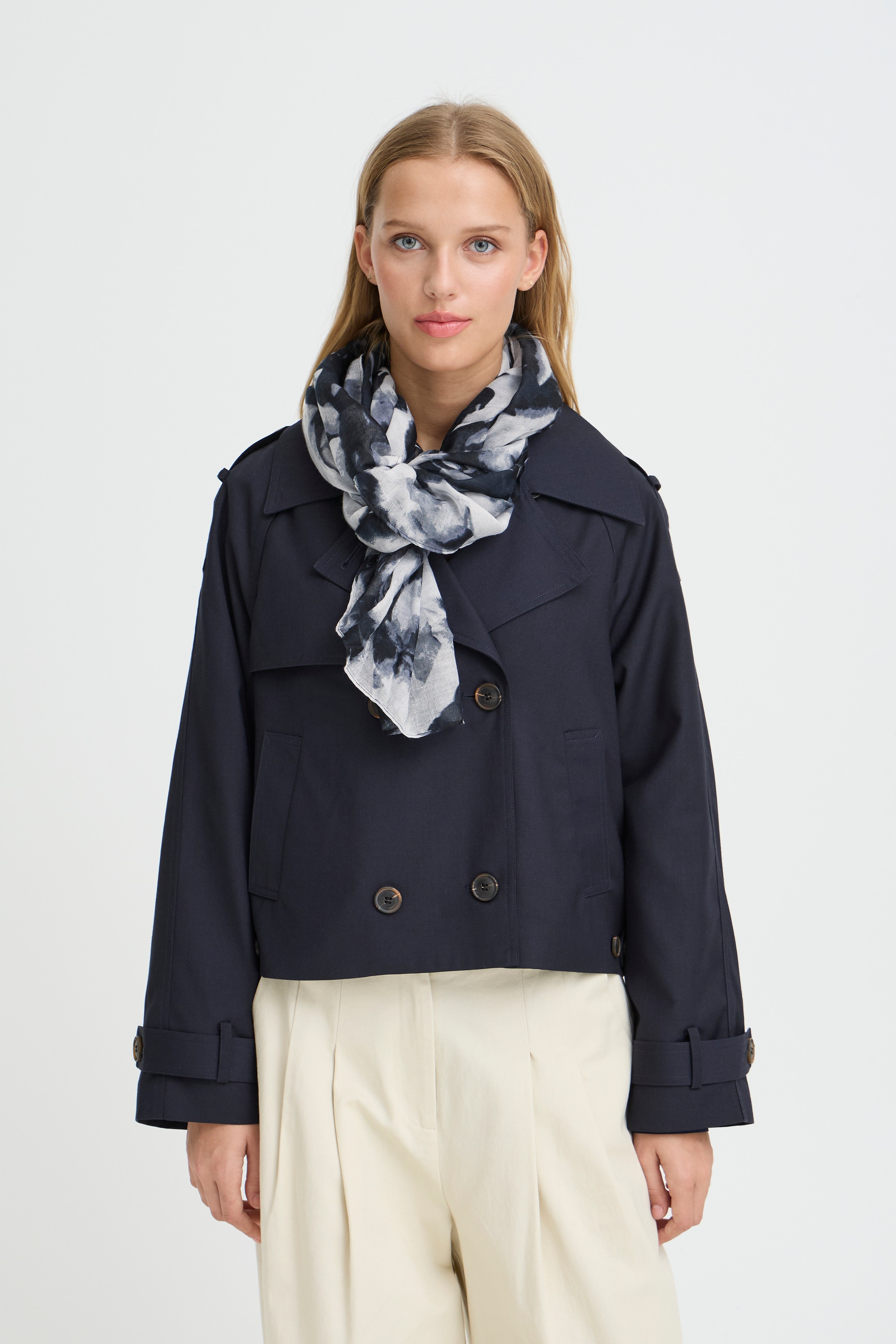 IANITA Skjerf LOOKBOOK FRONT 20125317-194008