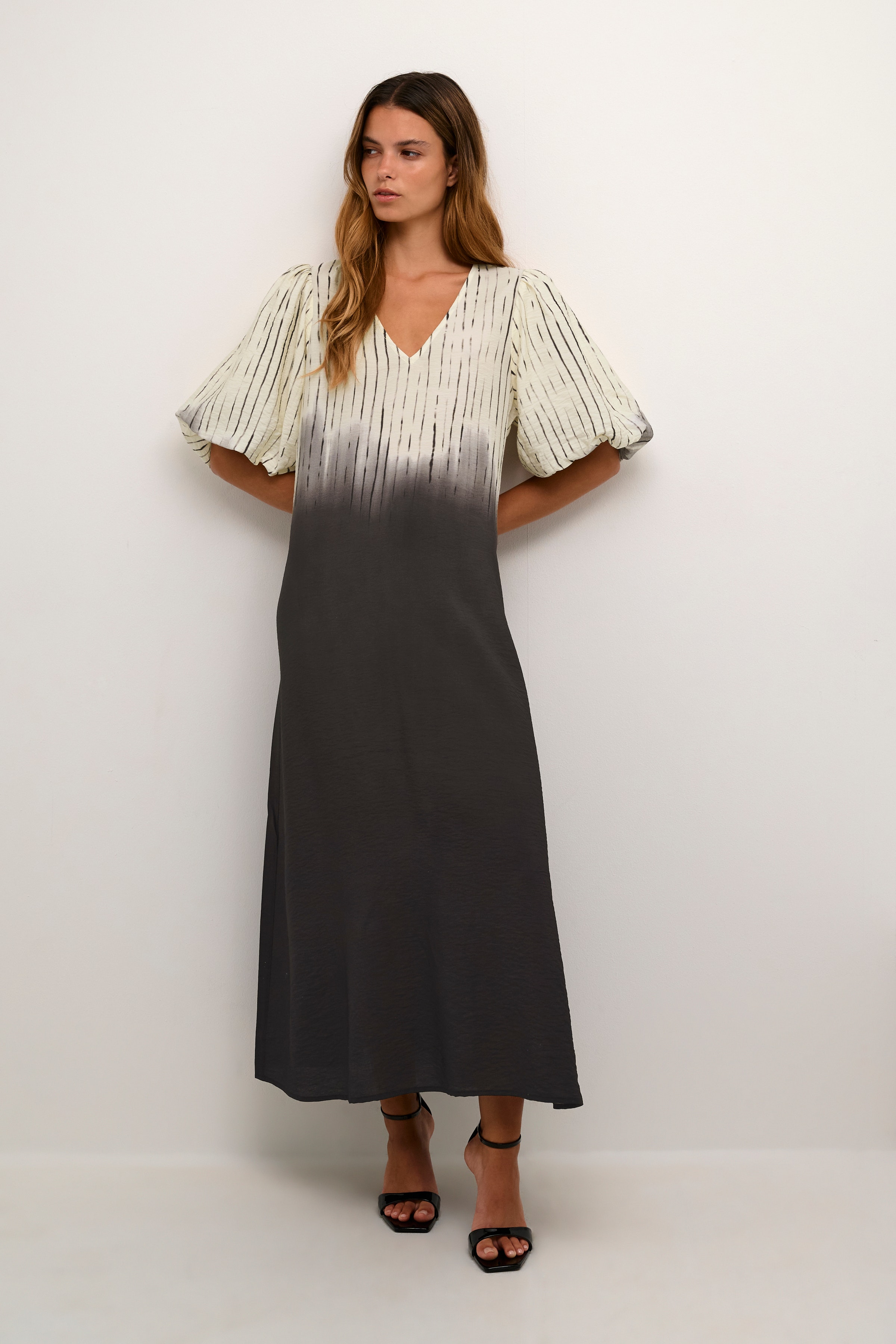 OliviaKB Klänning LOOKBOOK FRONT 10104961-105880