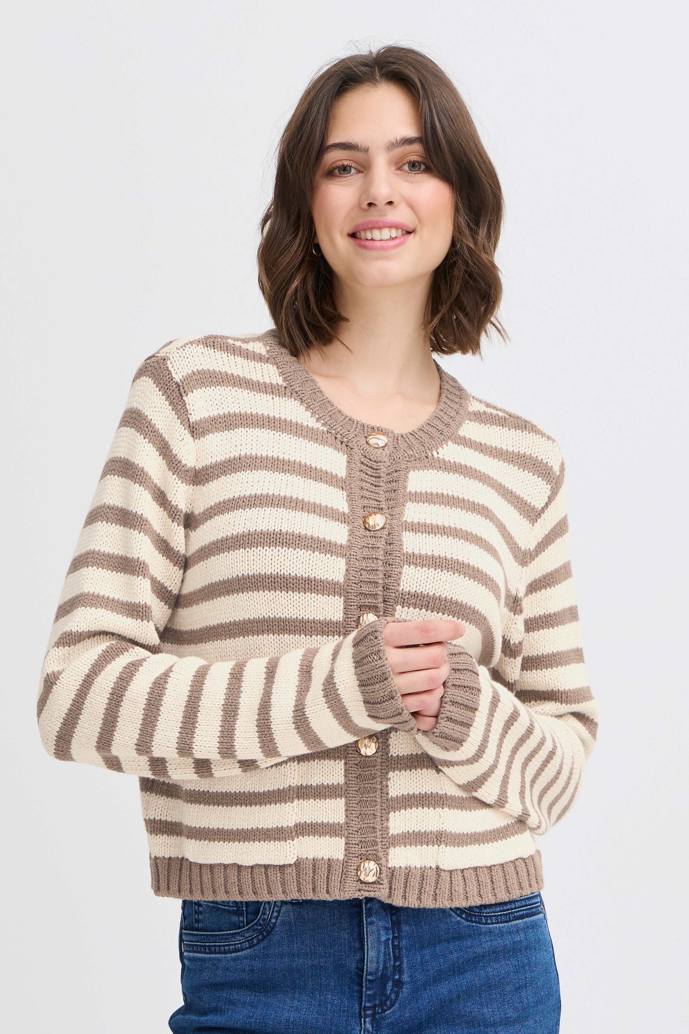 FRBELINDA CAR 1 Strikket cardigan LOOKBOOK FRONT 20615113-204023