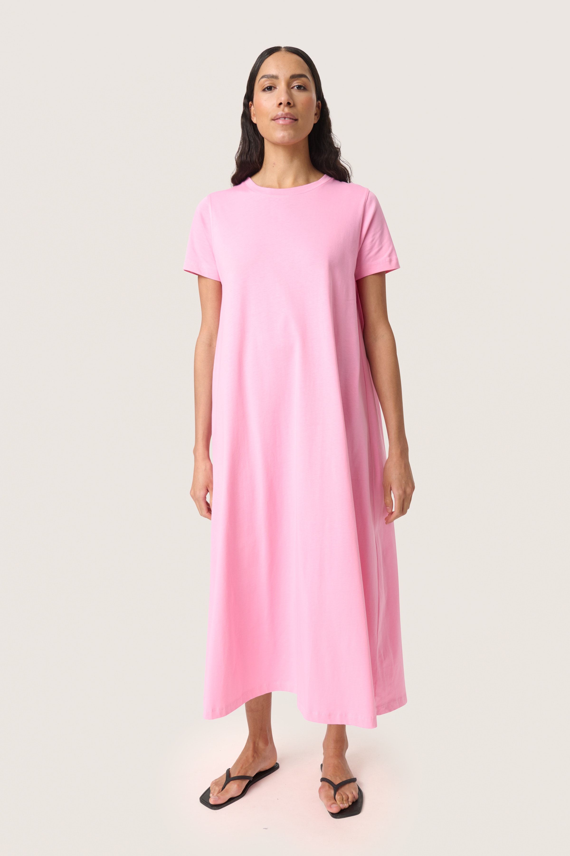 SLAeve Kjole LOOKBOOK FRONT 30408198-152214