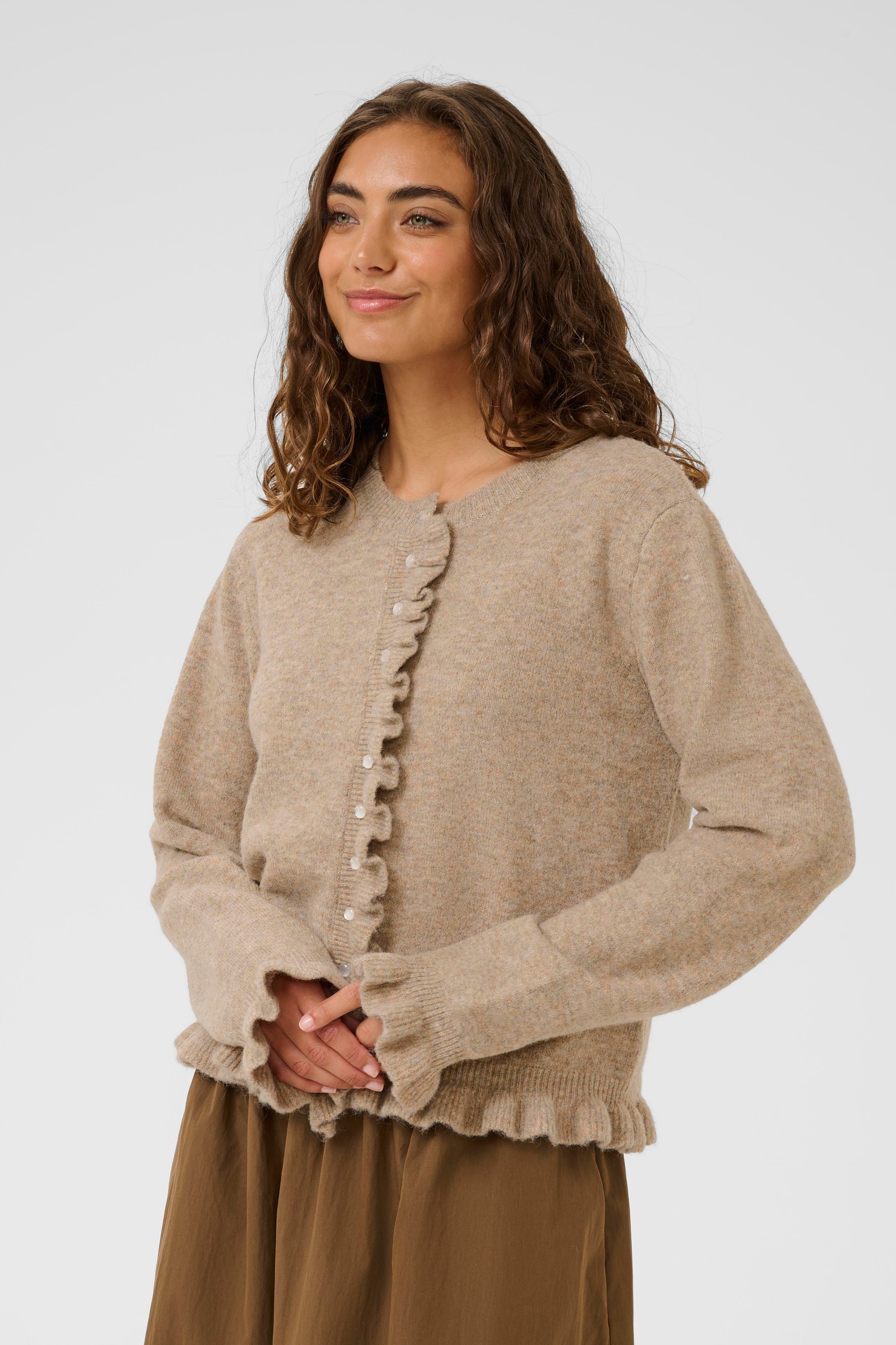 CUjulietta Cardigan med flæser LOOKBOOK FRONT 50112898-1710091