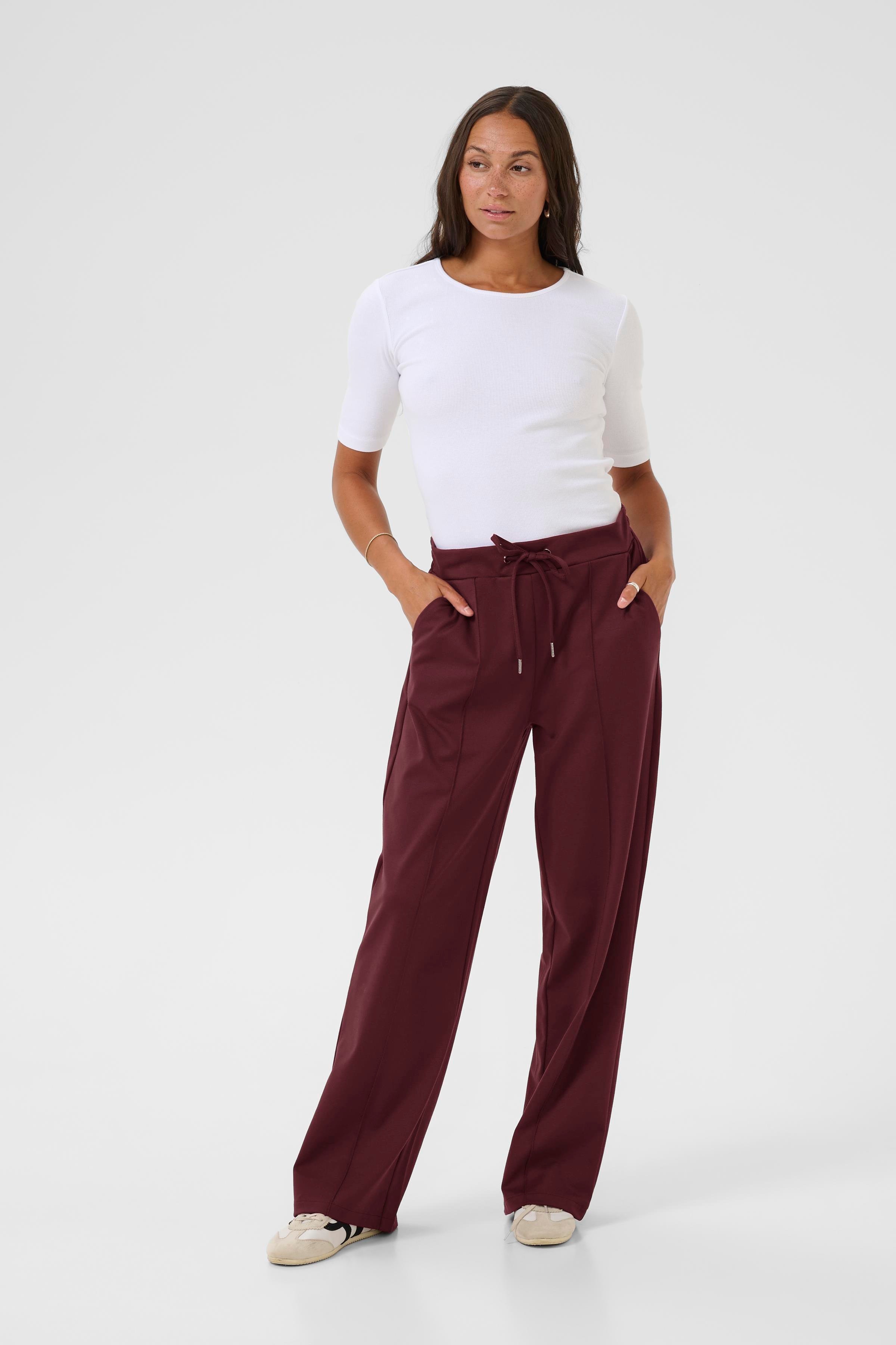 KAjenny Straight Pants LOOKBOOK FRONT 10508621-191528