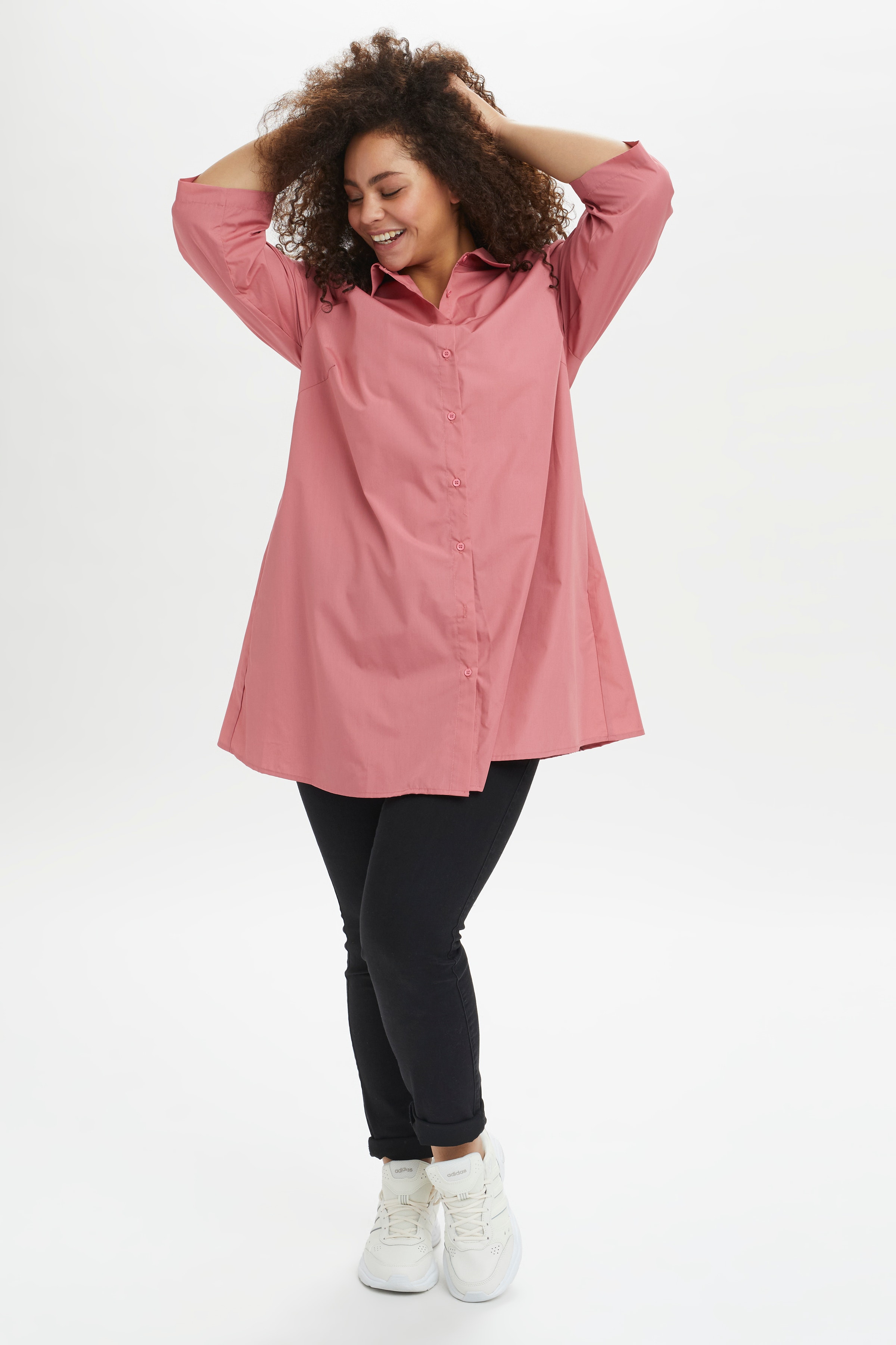 KCoda Tunic LOOKBOOK FRONT 10580589-171718