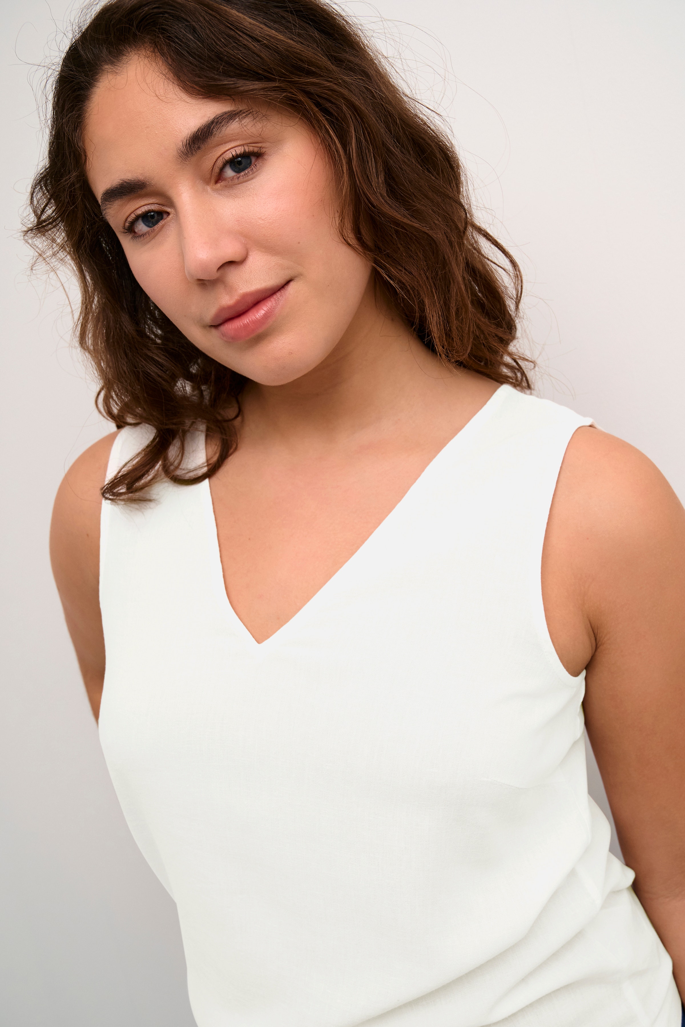 KAmilia Lin Top LOOKBOOK DETAIL 10508426-110602