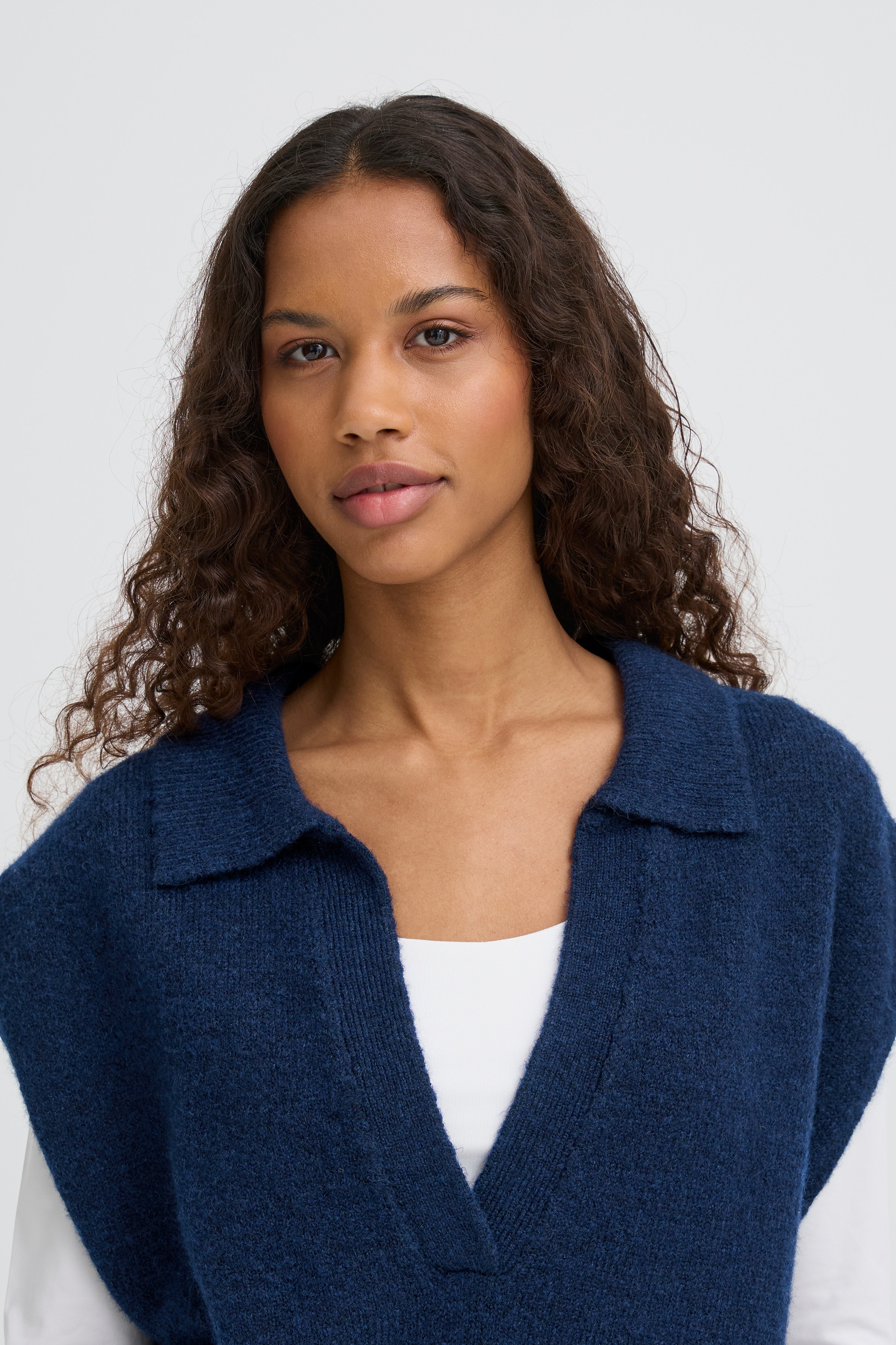 IHPOVOKE Pullunder LOOKBOOK DETAIL 20125164-193939