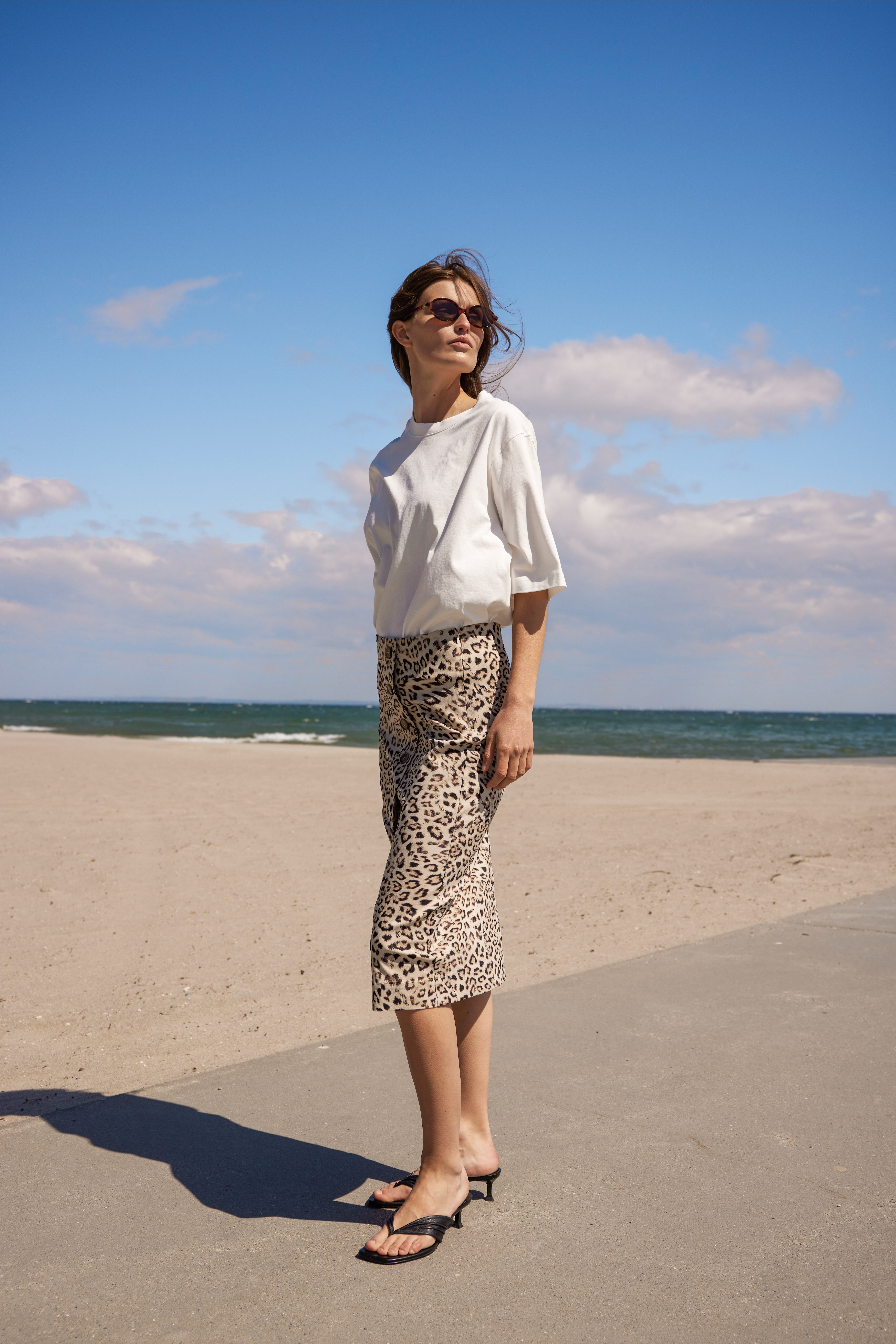 SLJalina Rock LOCATION NONE 30408462-303941