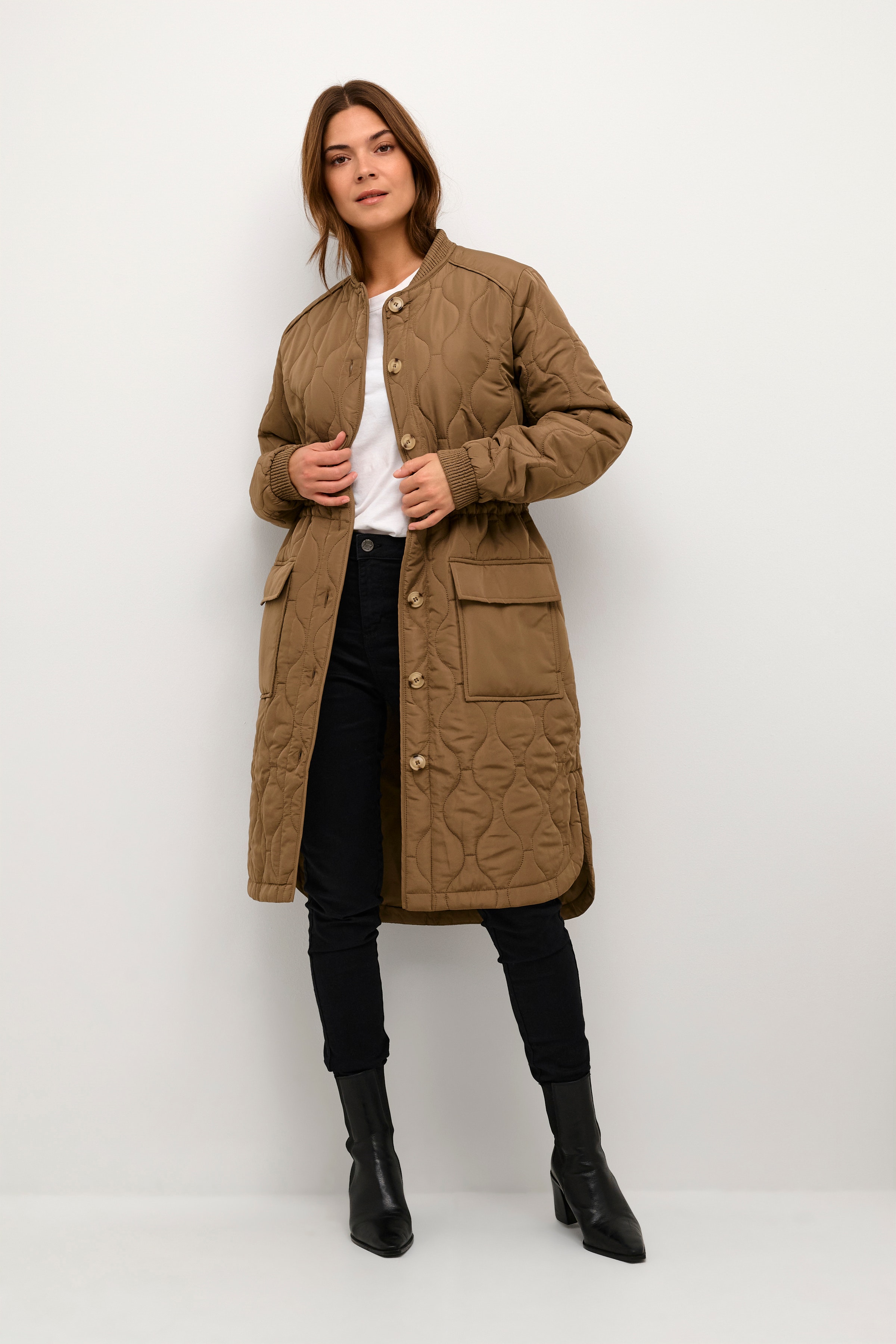 BPemma Ytterplagg LOOKBOOK FRONT 10590409-181015B