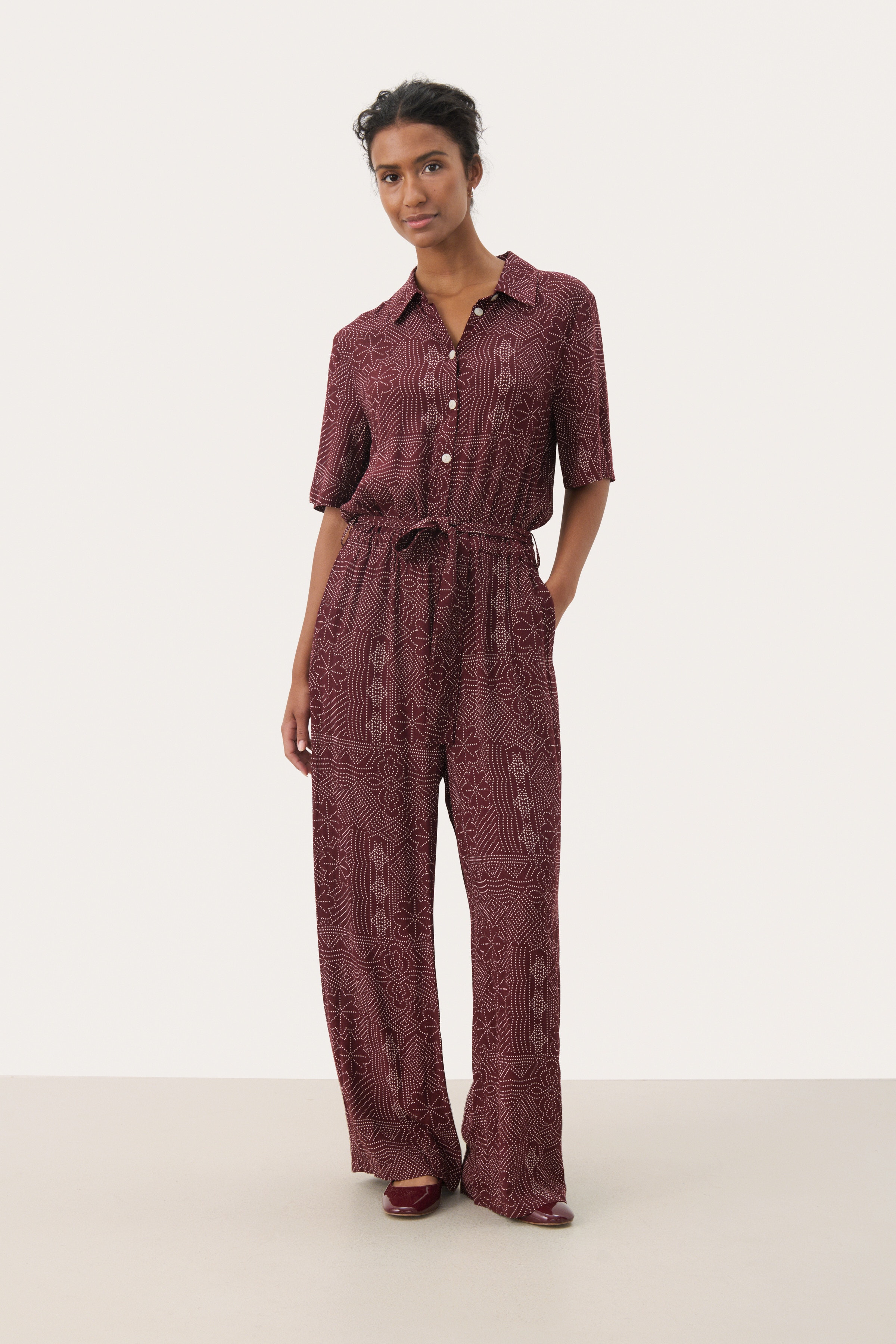 TillaPW Overall LOOKBOOK FRONT 30309874-303960