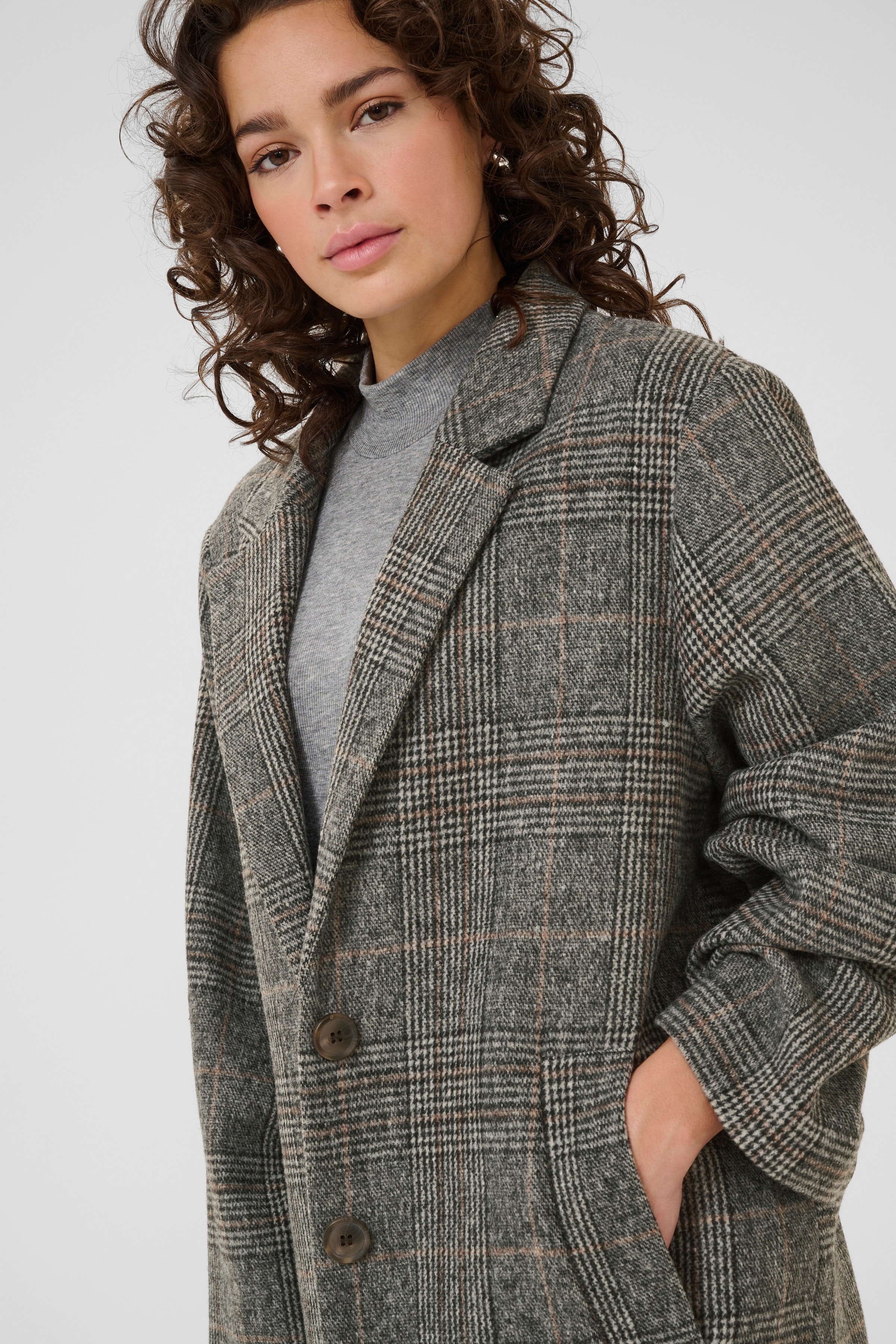 KAvivian Outerwear LOOKBOOK DETAIL 10510665-108293