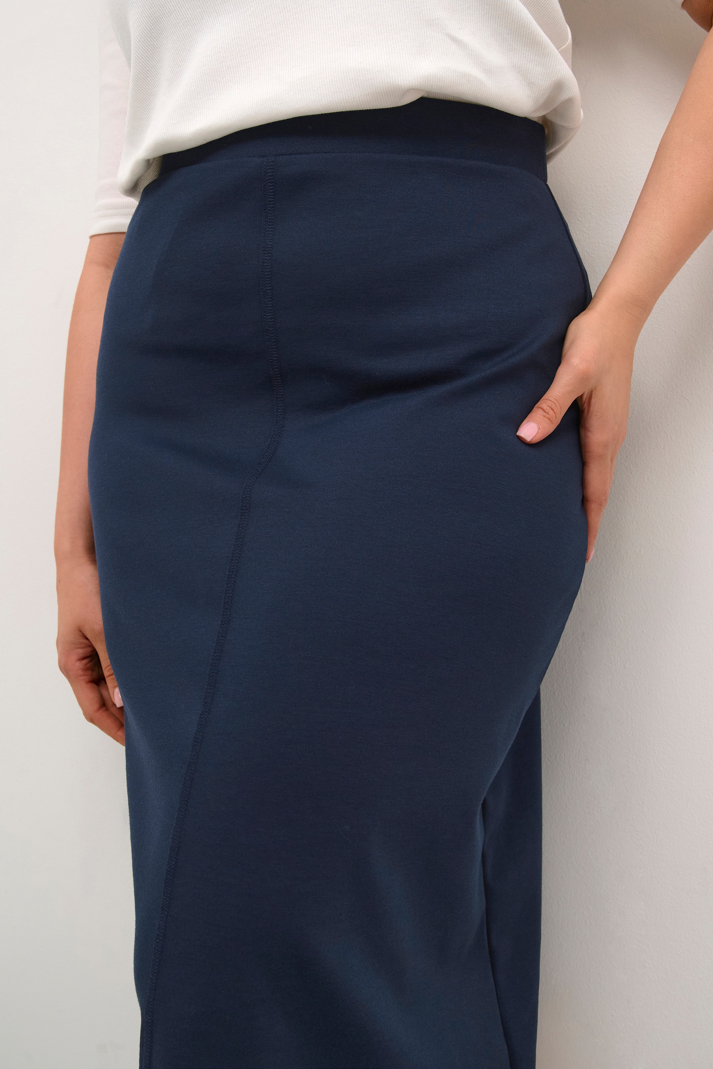 KCjenna Skirt LOOKBOOK DETAIL 10582565-194020