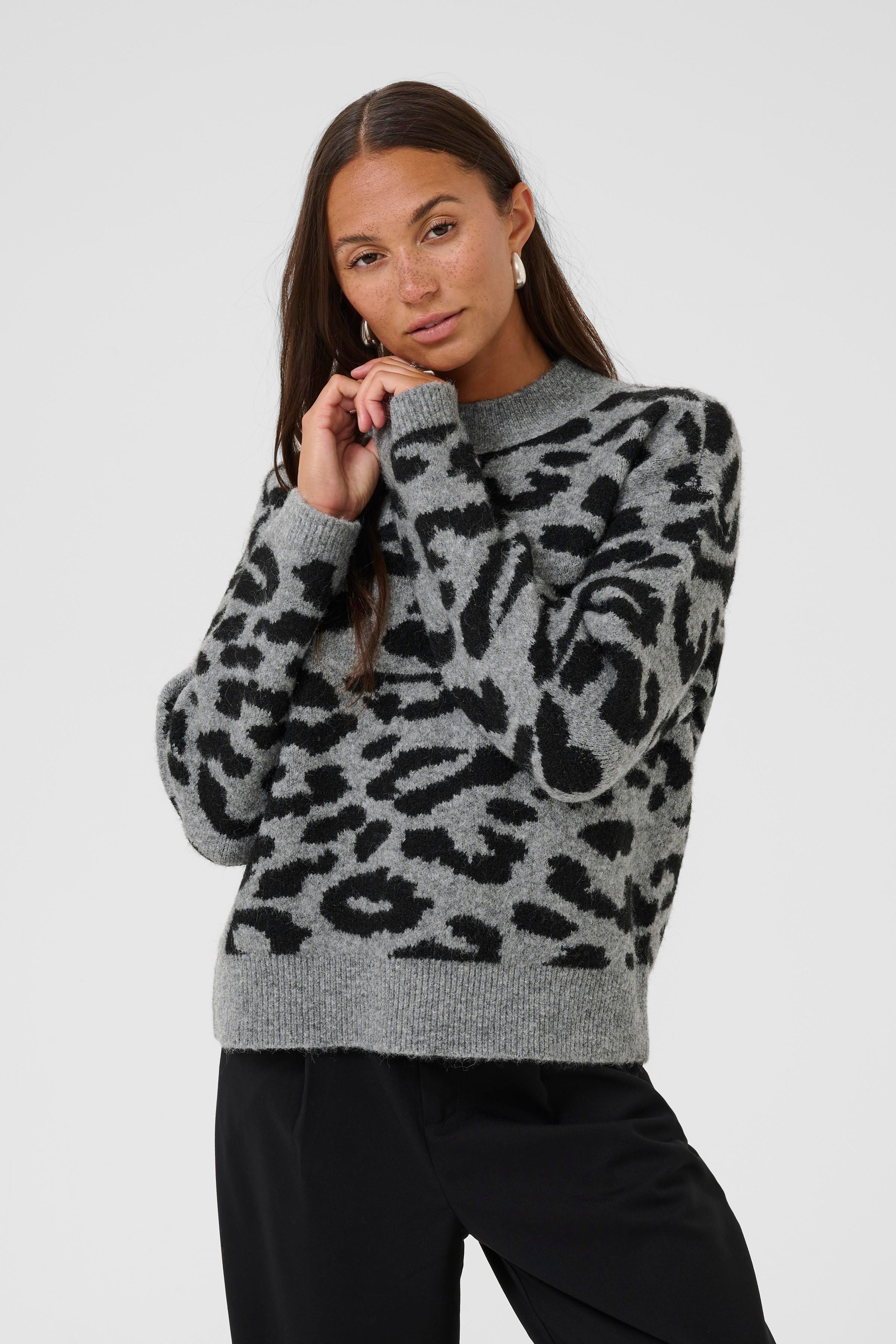 KAsandra Pullover LOOKBOOK FRONT 10511193-108298