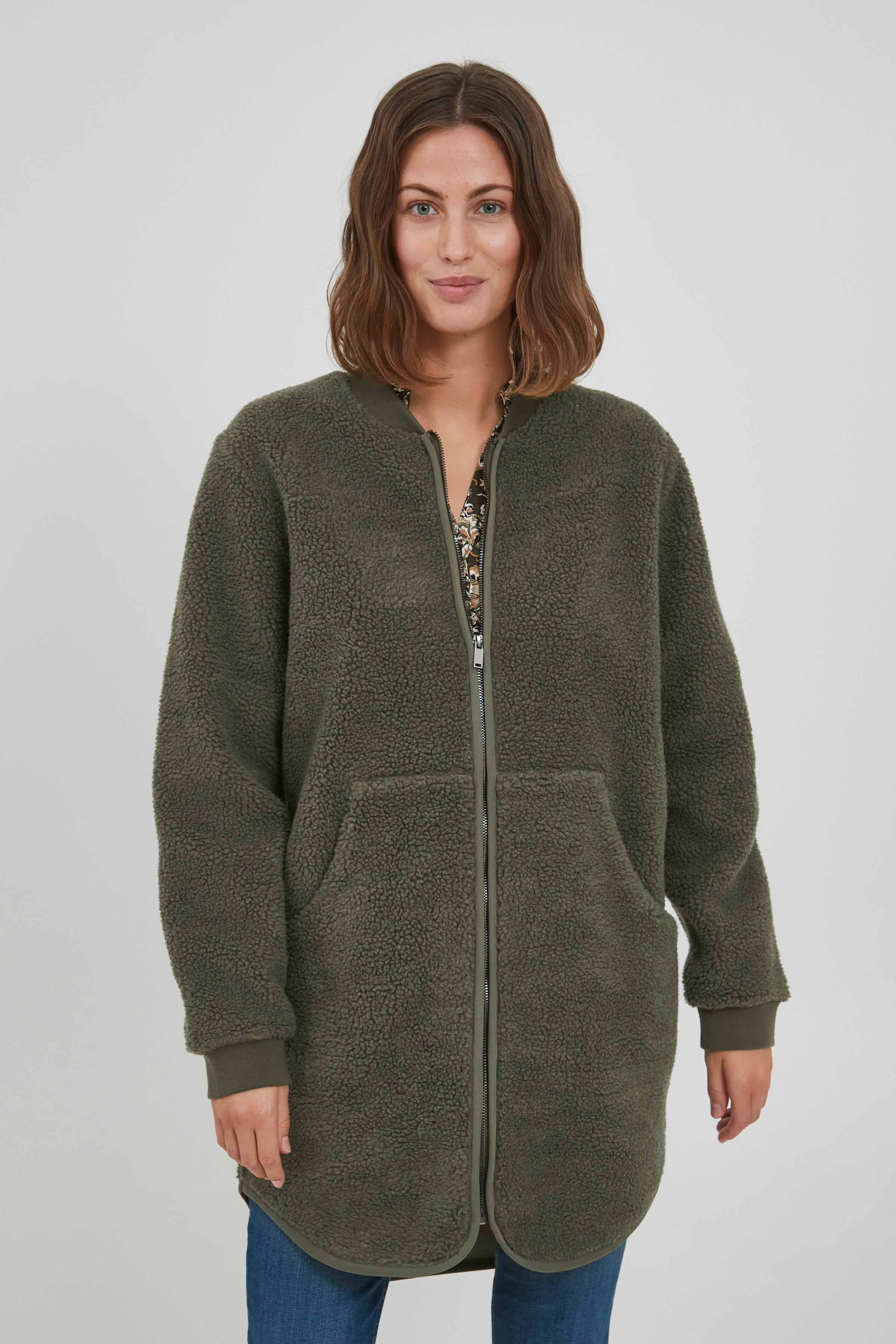 Outerwear LOOKBOOK FRONT 20609657-180515