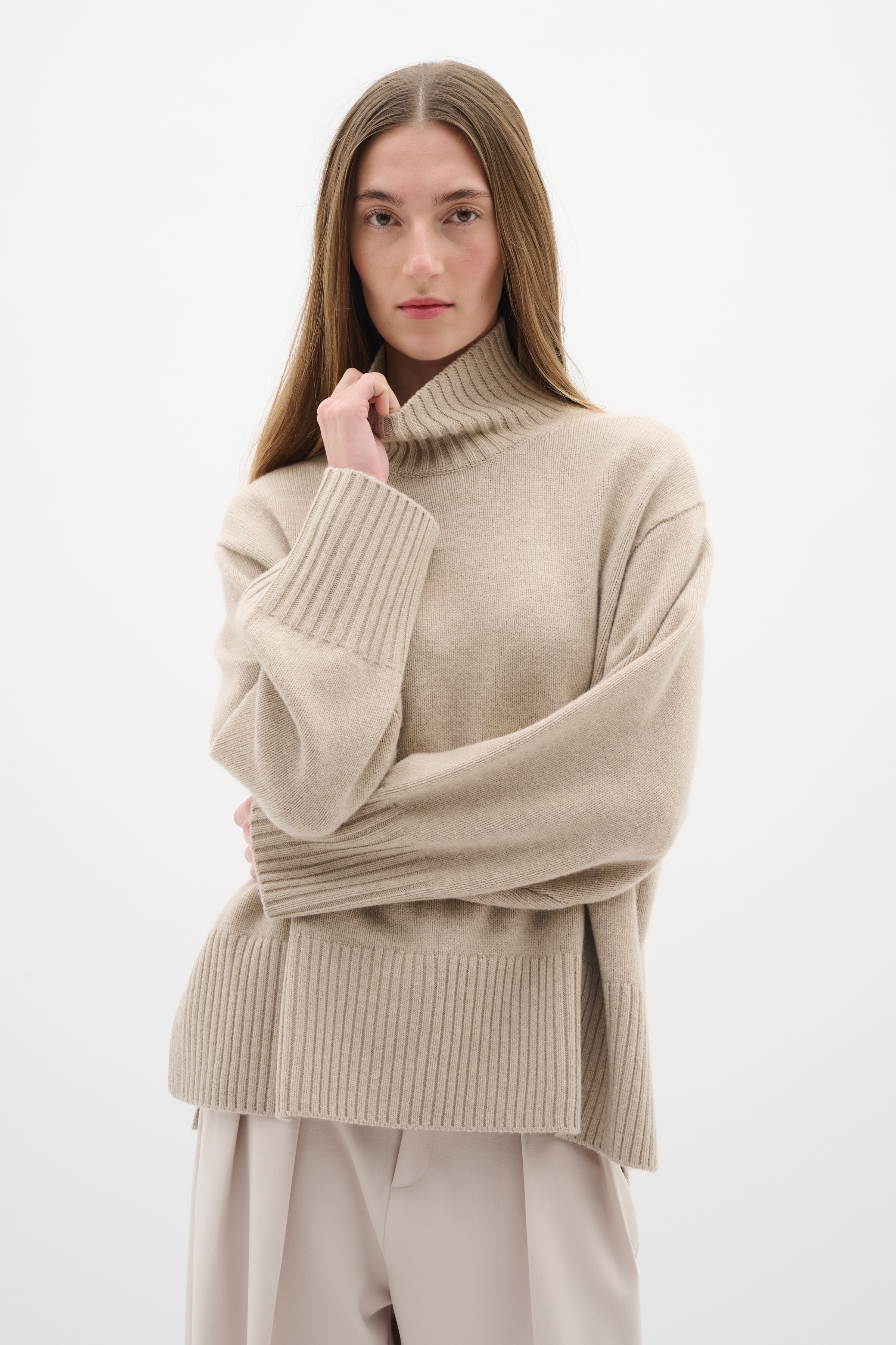 GeaIW Pullover LOOKBOOK FRONT 30111019-1304031
