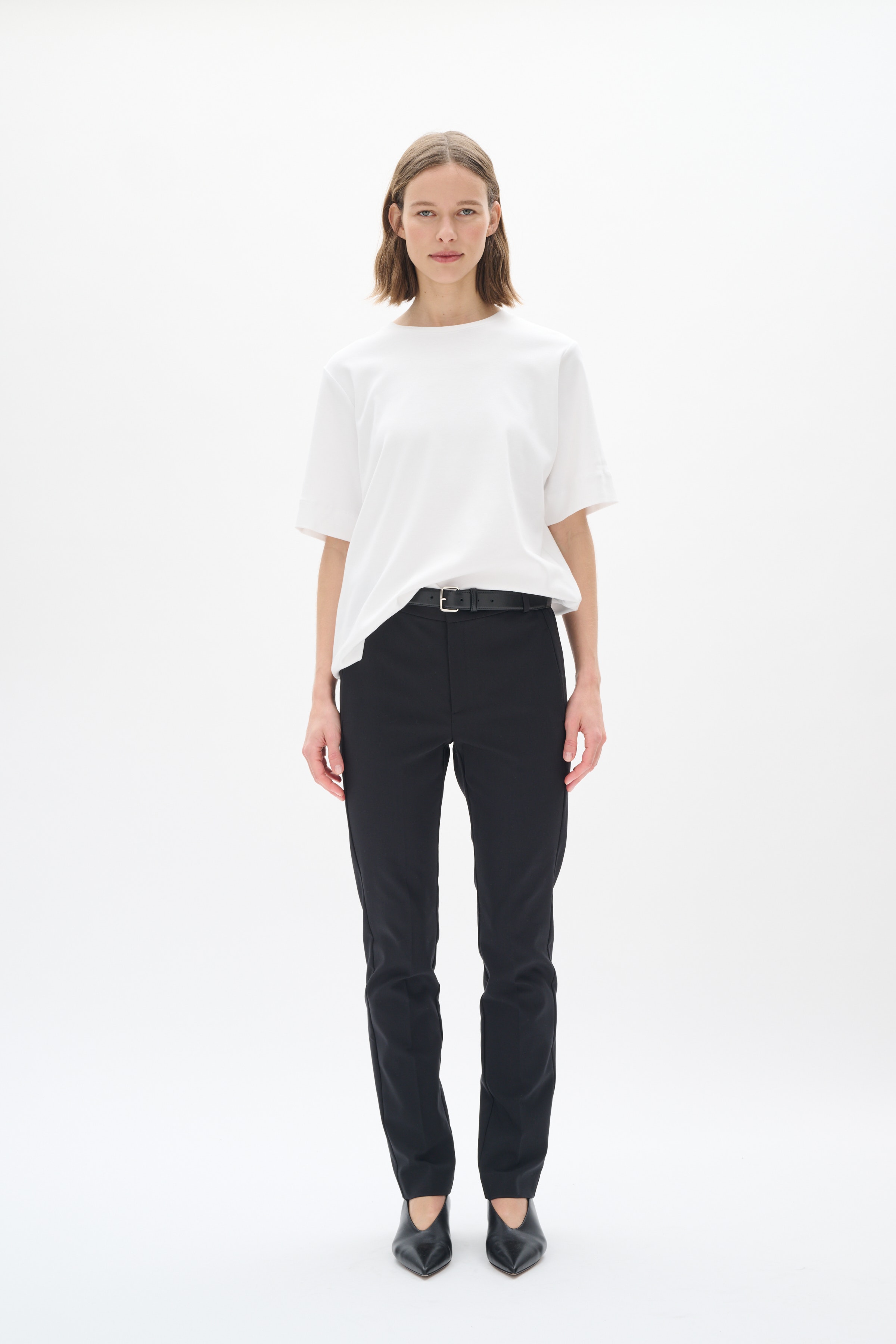 ZellaIW Trousers LOOKBOOK FRONT 30110334-194008