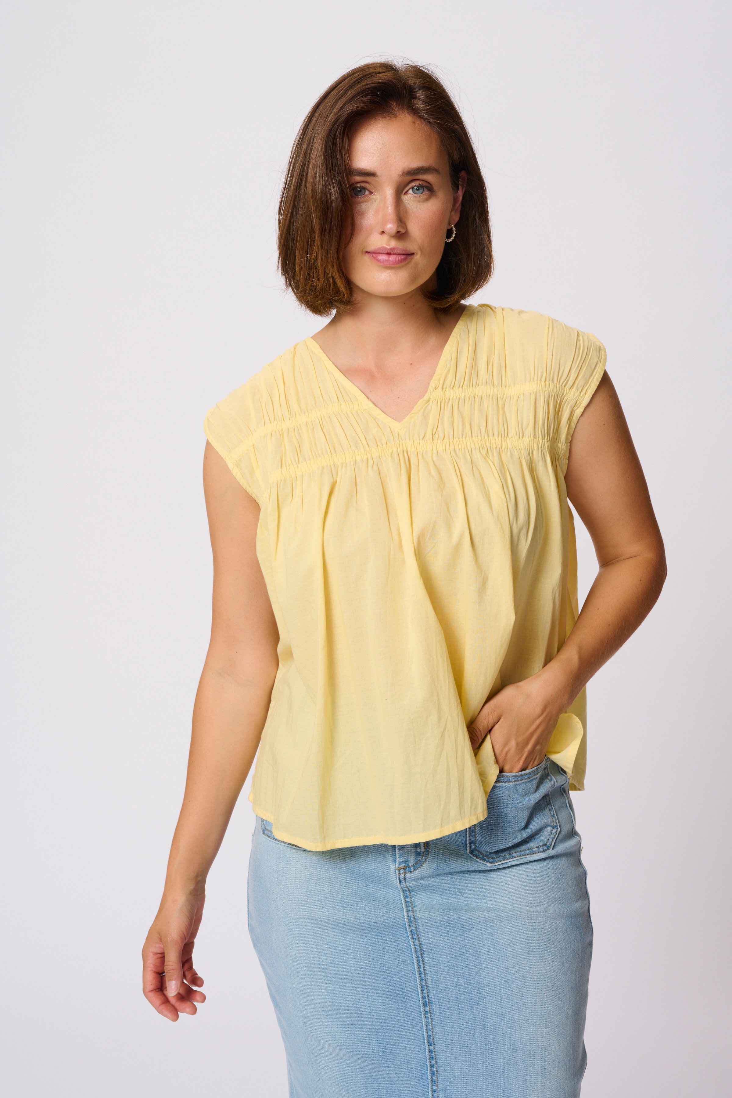 KAthua Blus LOOKBOOK FRONT 10509987-130922