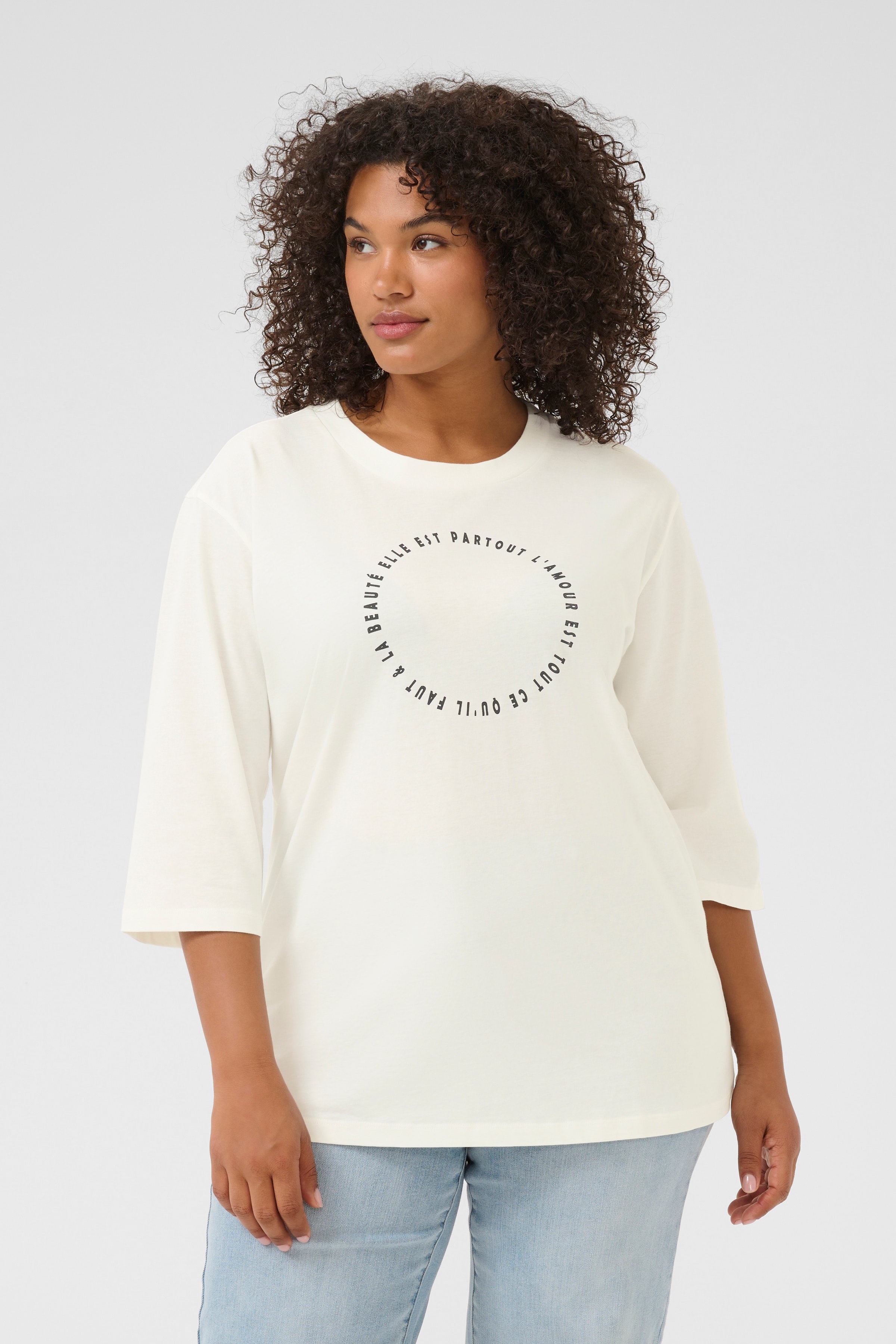 KCworth T-shirt LOOKBOOK FRONT 10583545-110602