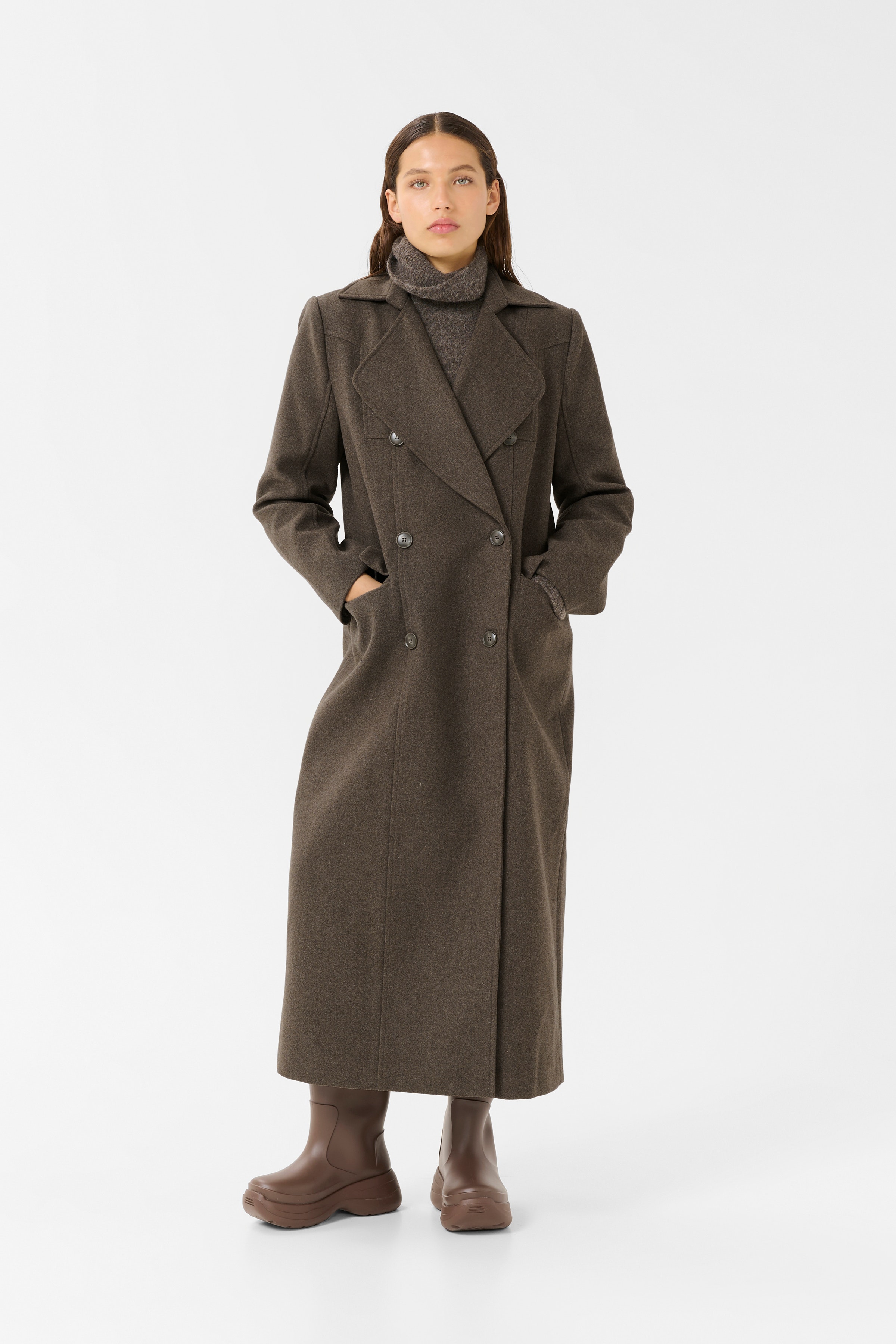 GZzinka Jas LOOKBOOK FRONT 10910348-107758