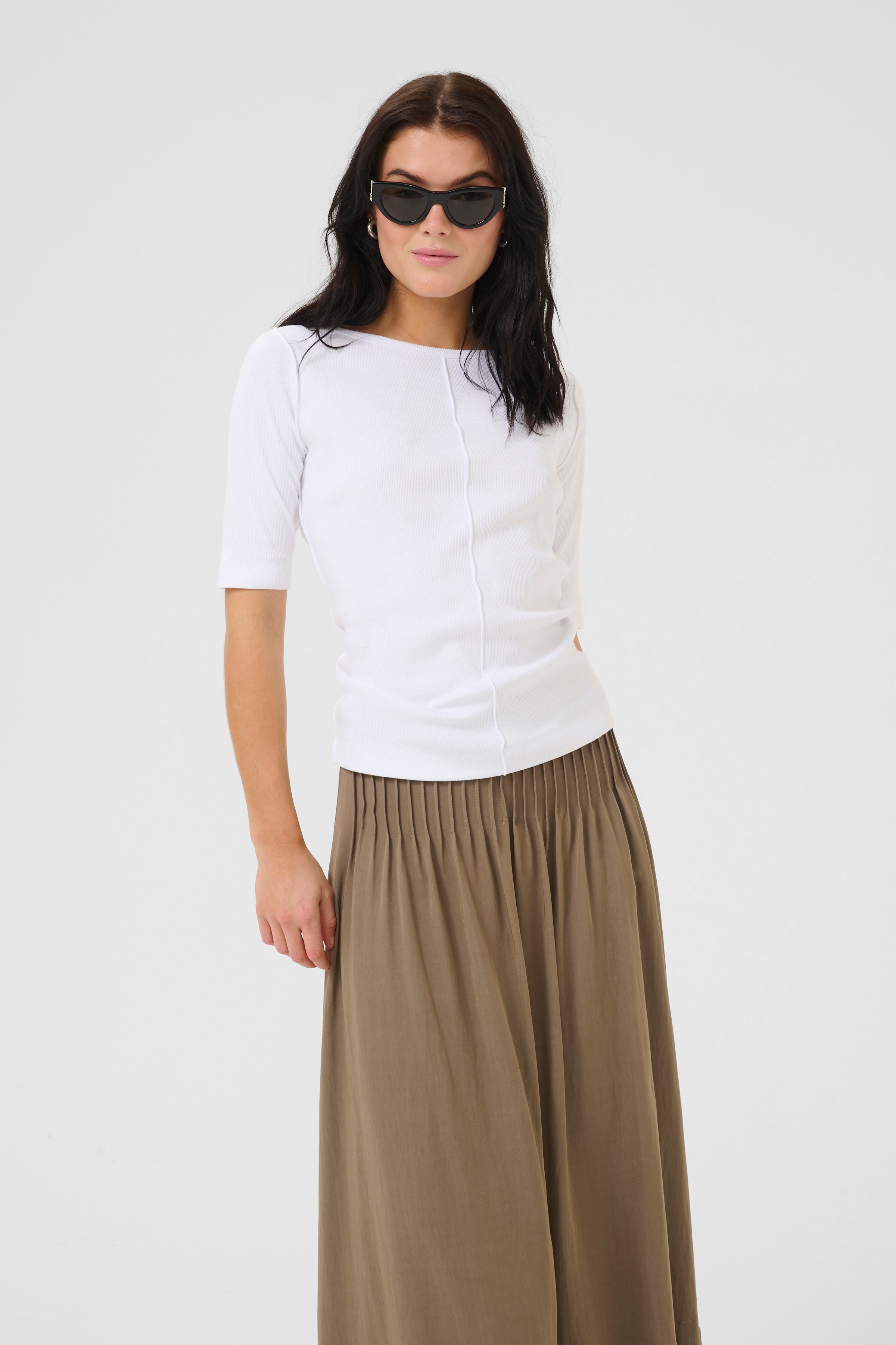 MandyMW T-shirt LOOKBOOK FRONT 10705169-110601