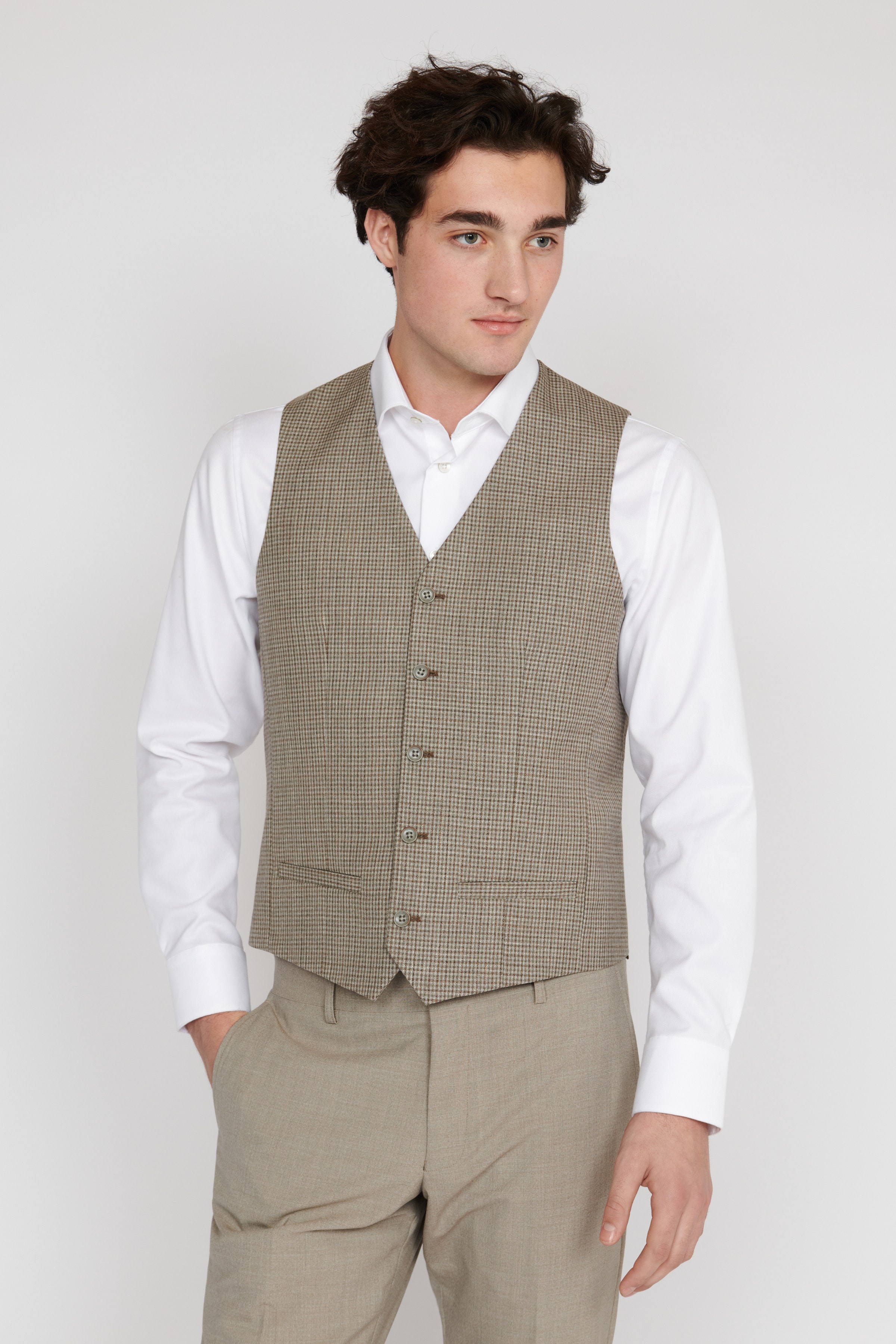 MAbreck Waistcoat LOOKBOOK FRONT 30207392-181018