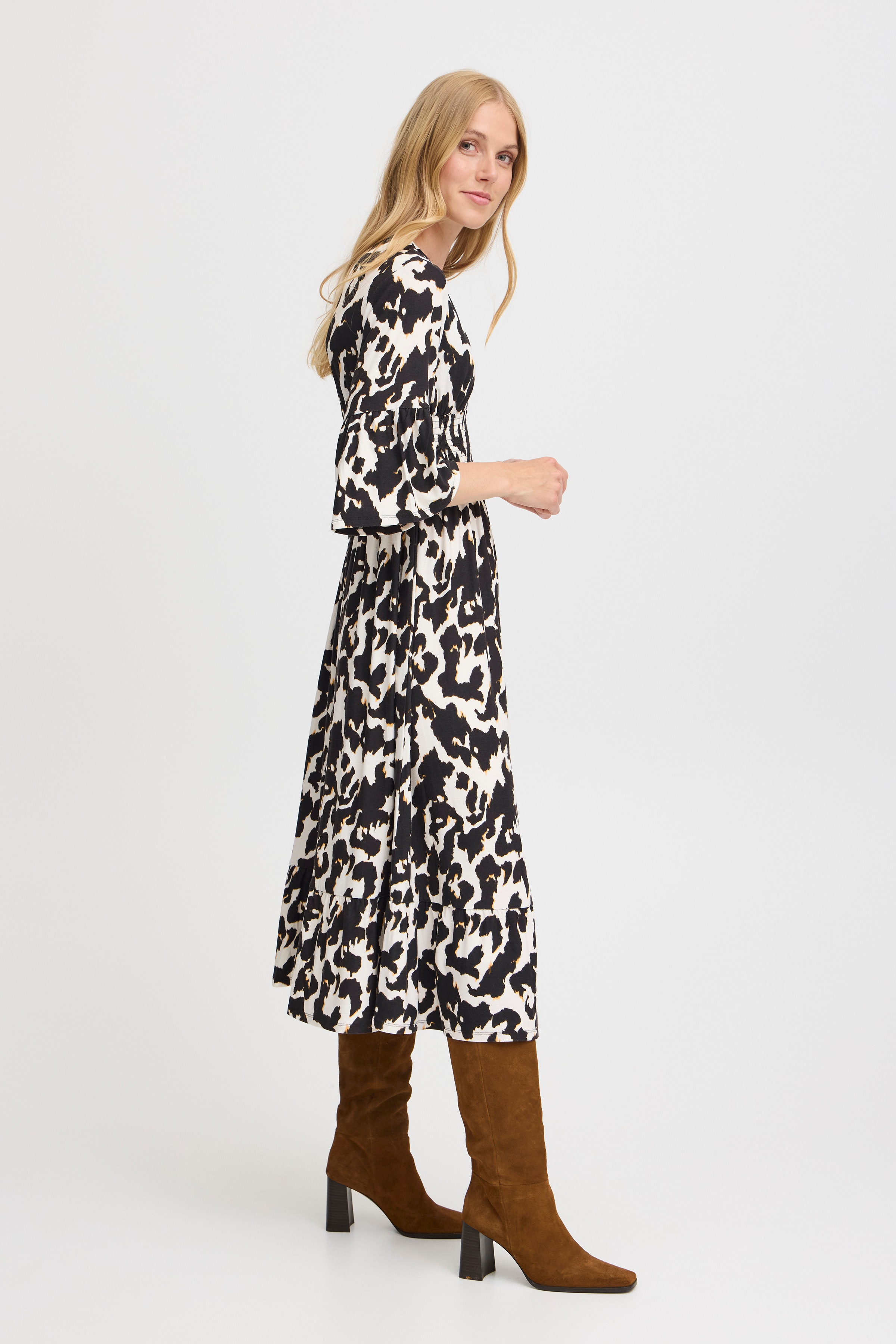 FRSAVOY Kjole LOOKBOOK FRONT 20614652-203440