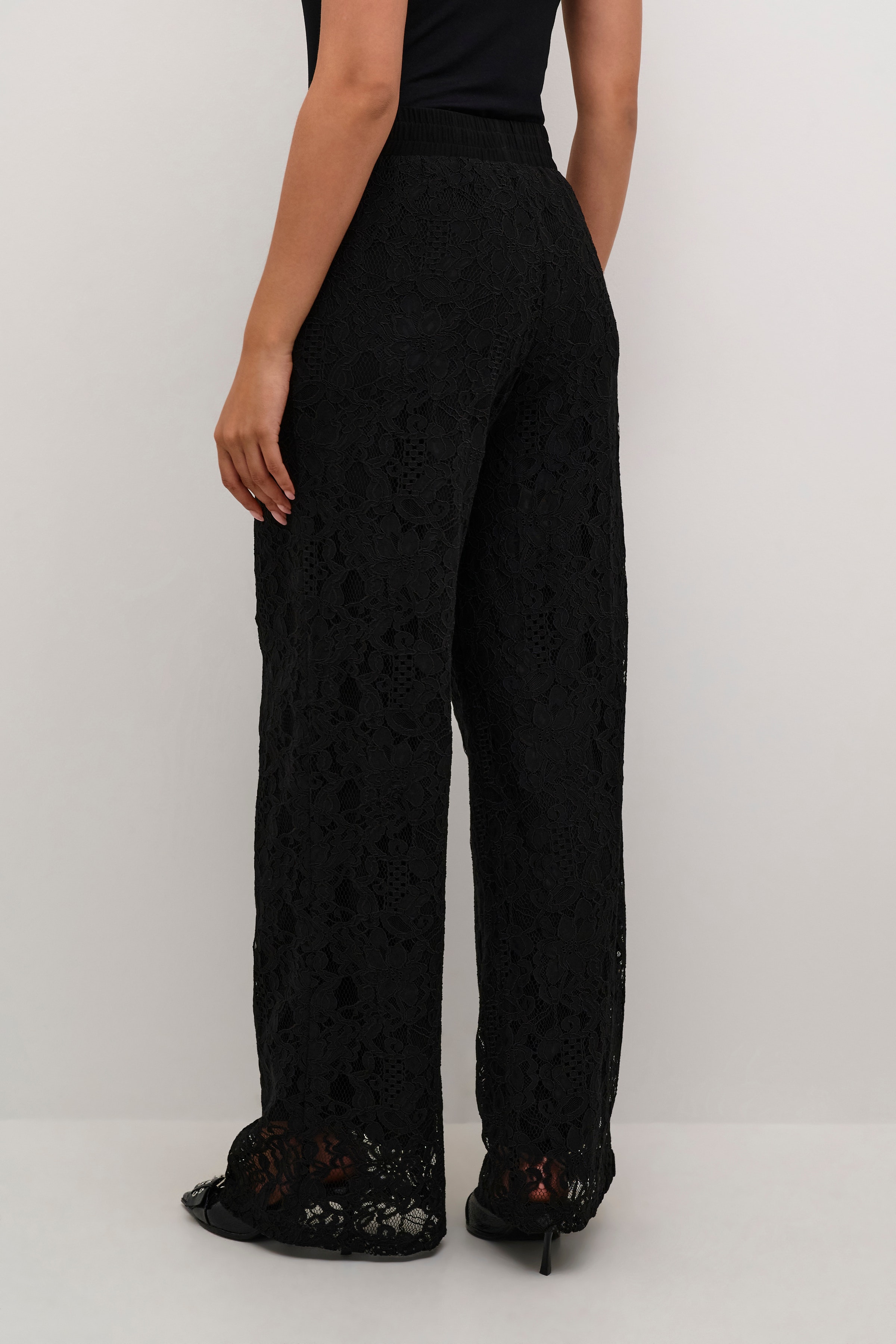 KAnelly Lace trousers LOOKBOOK BACK 10509478-100121