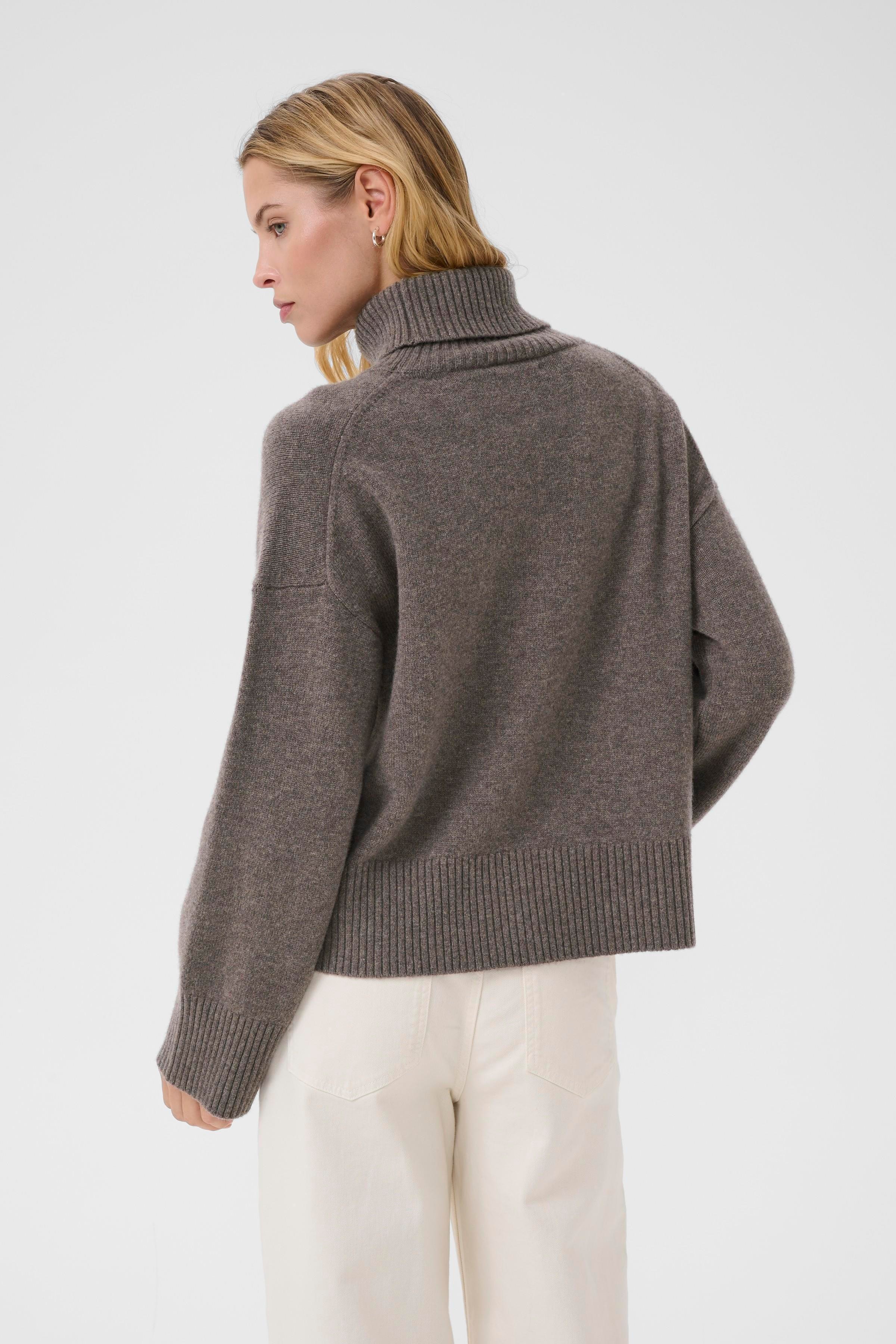 CorinaPW Pullover LOOKBOOK BACK 30310117-1813041