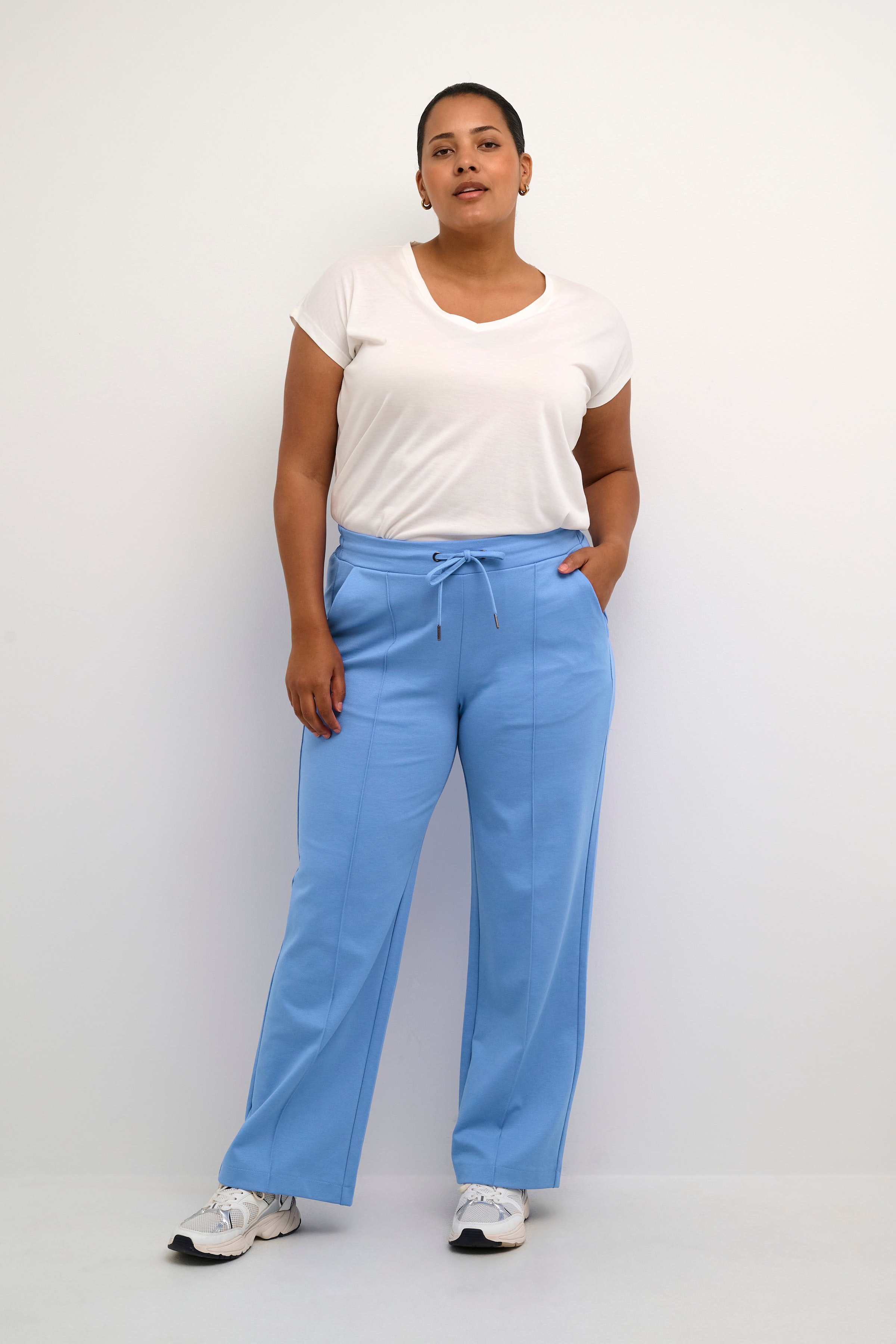 KCjenna Hose LOOKBOOK FRONT 10582248-174037