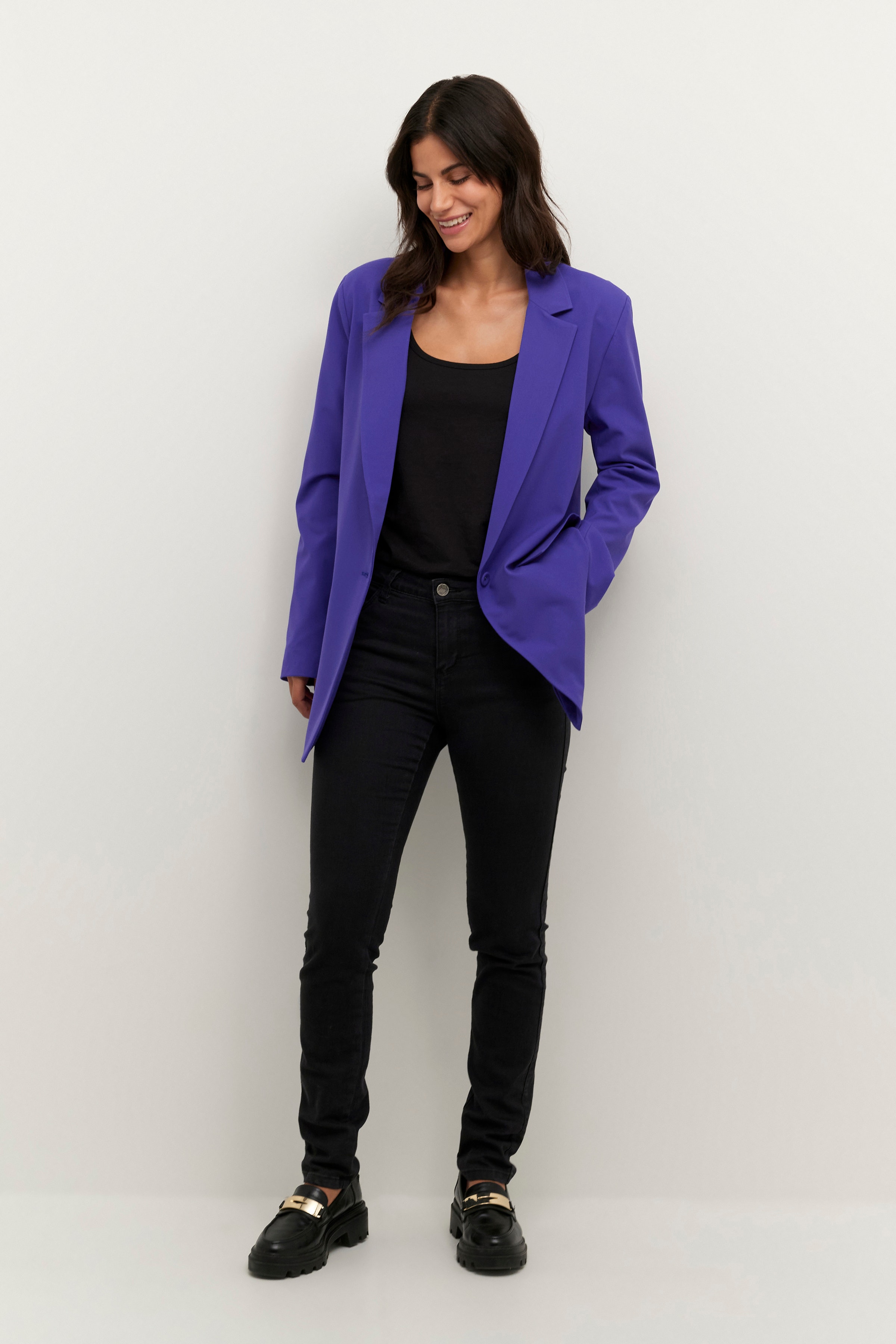 KAcolette Blazer LOOKBOOK FRONT 10552040-193847