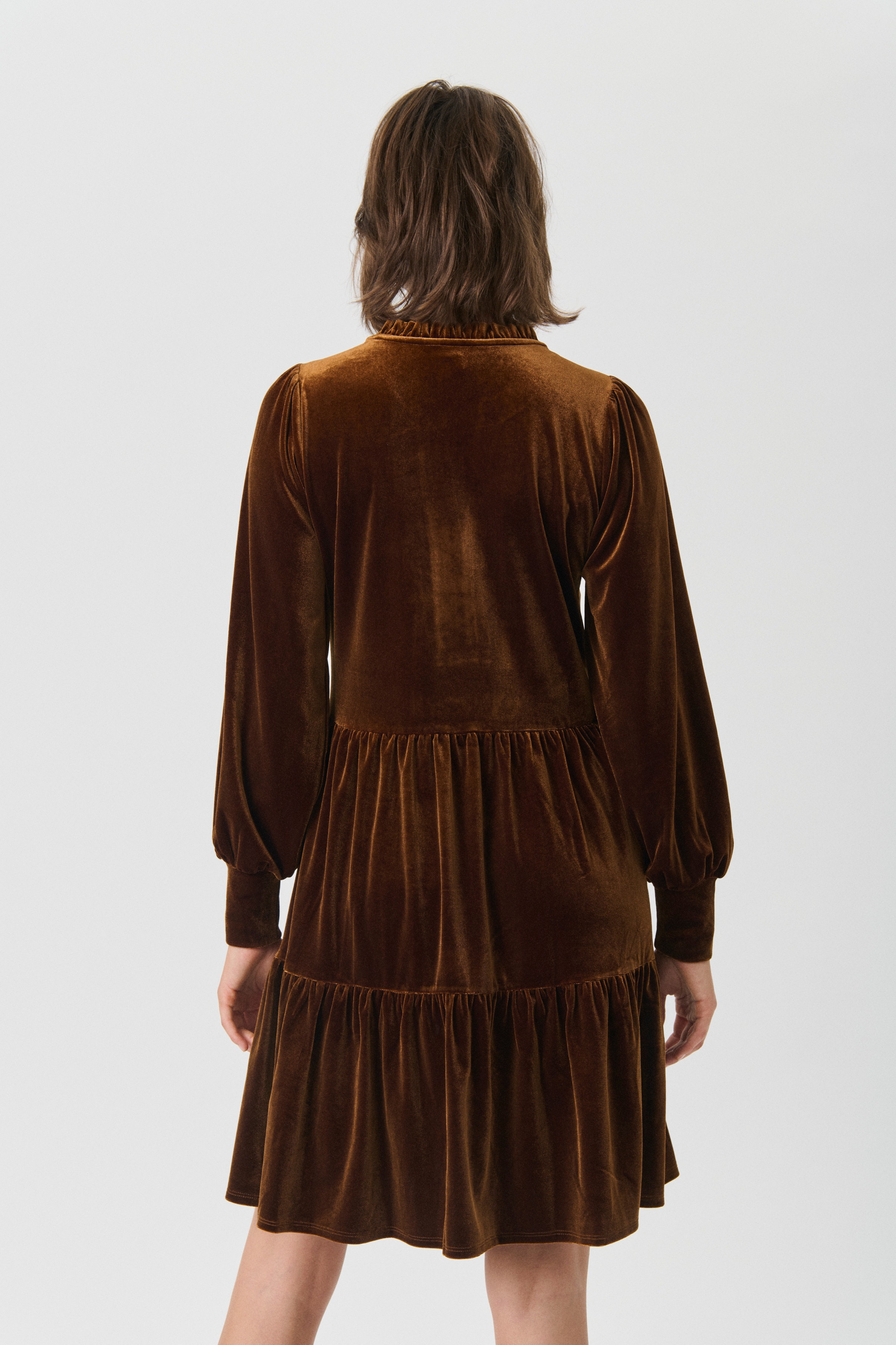 ViggasePW Jurk LOOKBOOK BACK 30306576-191227