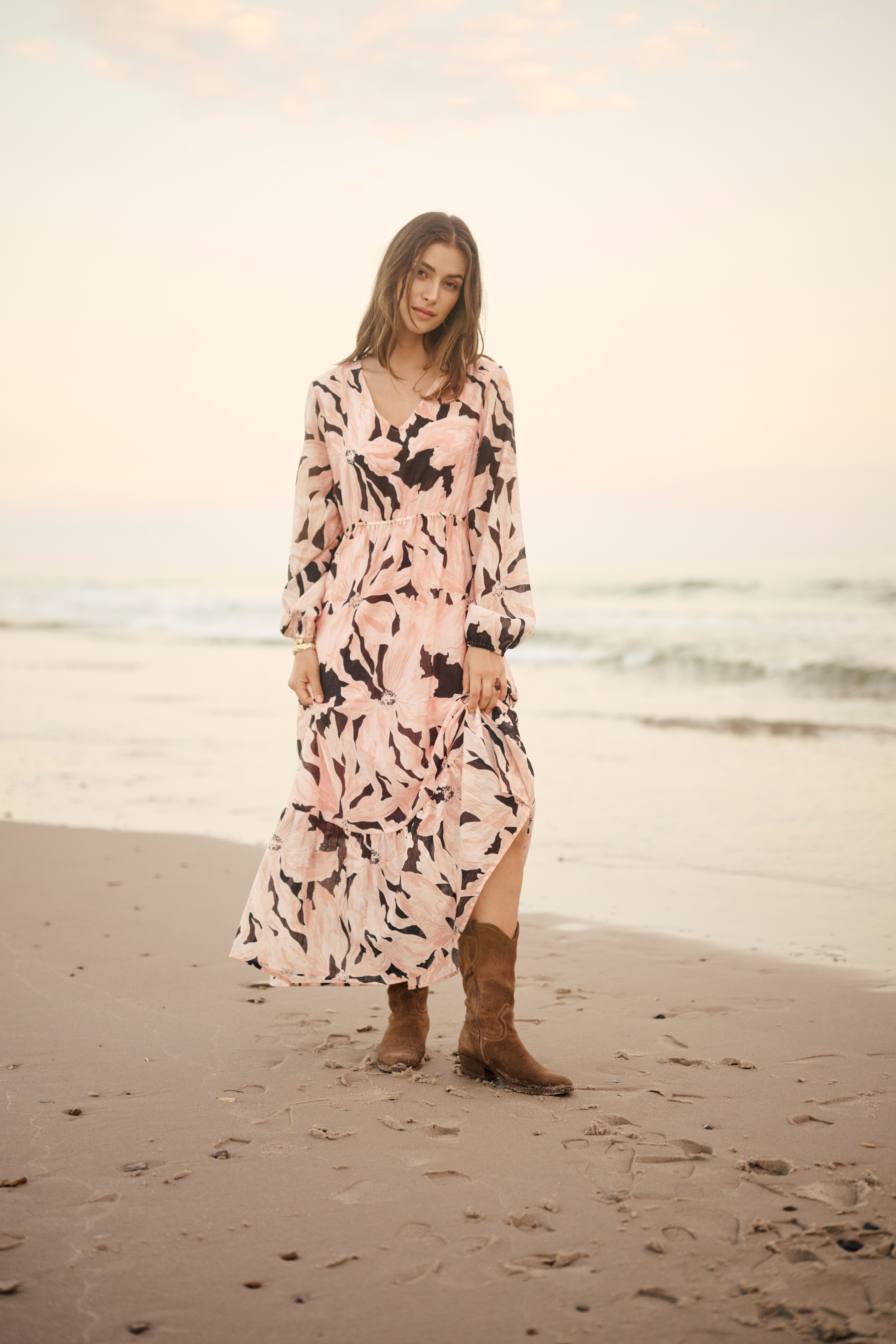 CRReese Kleid LOCATION NONE 10614344-108365