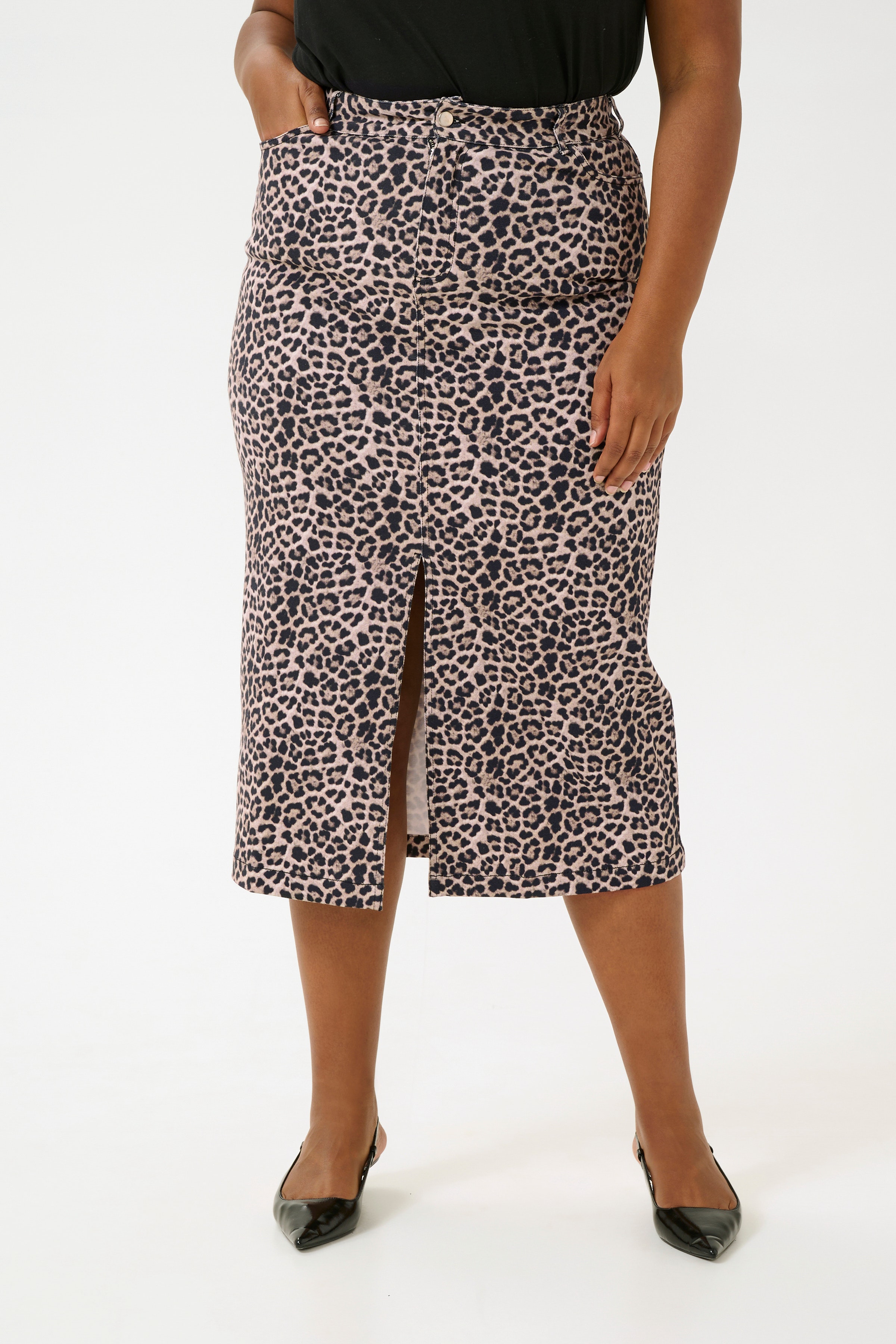 KClinima Leopard Skirt LOOKBOOK FRONT 10583222-107537